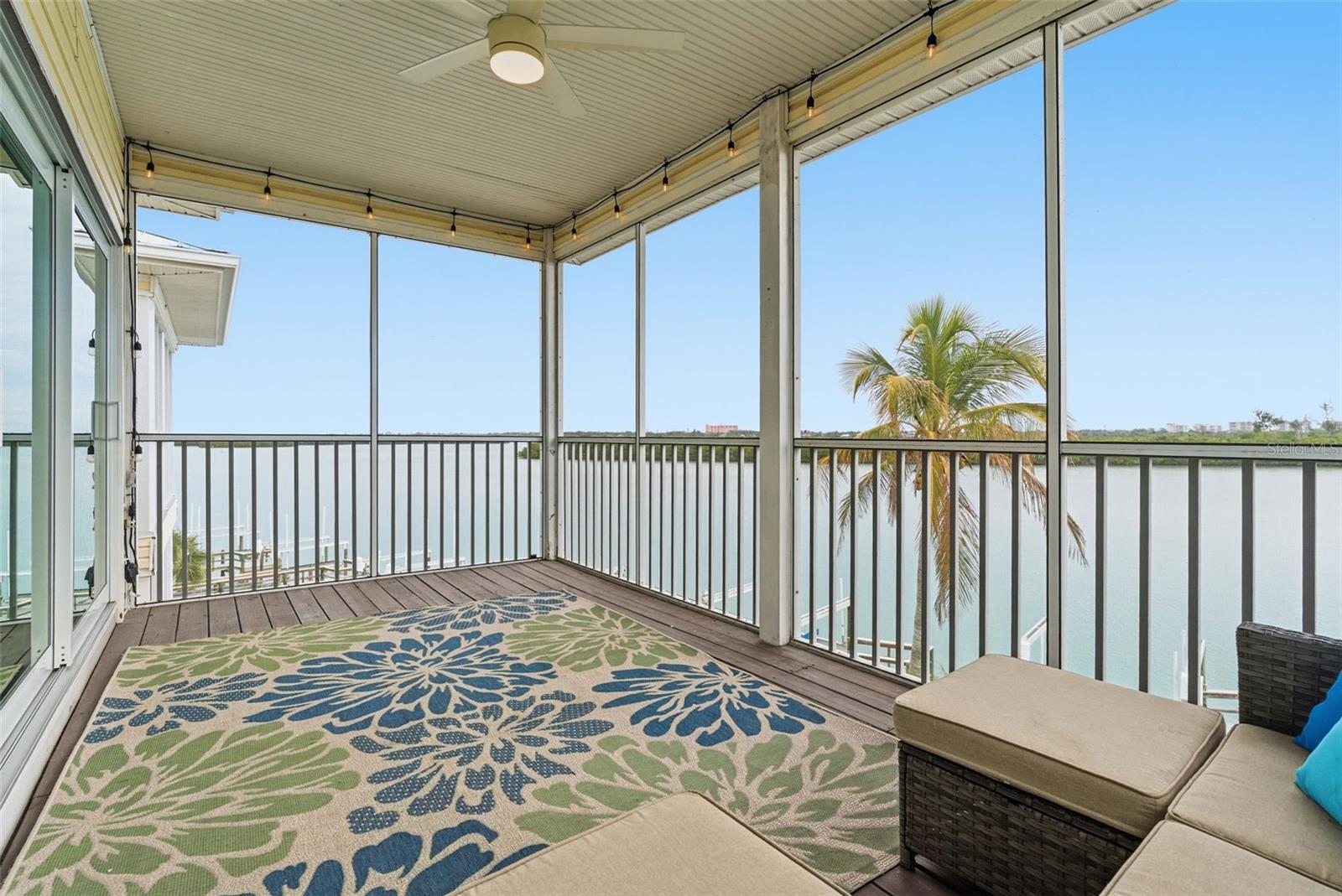 Image 31 of 62 For 9211 Midnight Pass Road 6