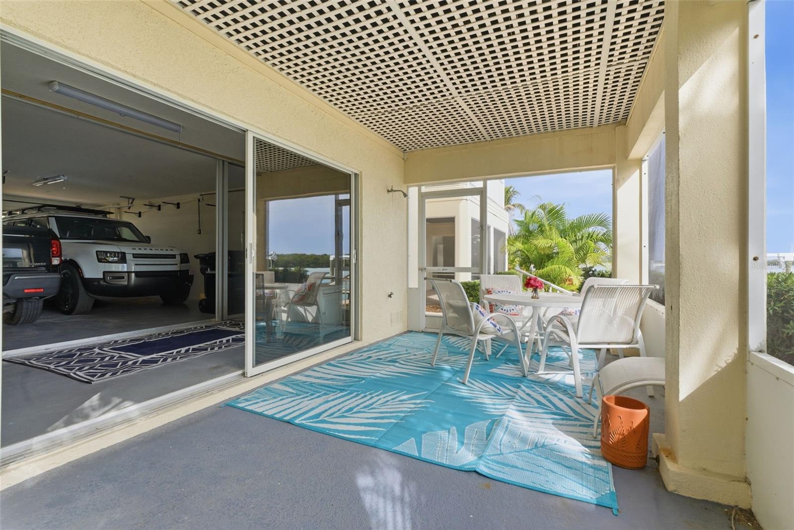 Image 57 of 62 For 9211 Midnight Pass Road 6