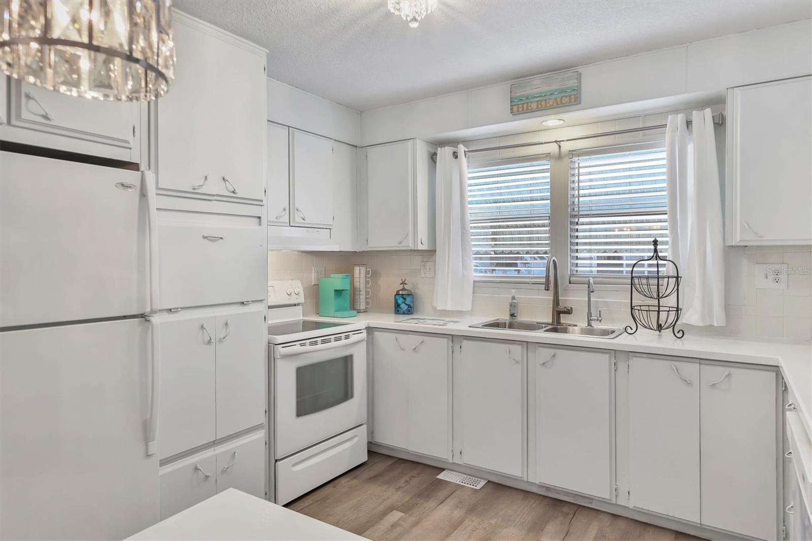 Image 13 of 50 For 1006 44th Avenue Drive E