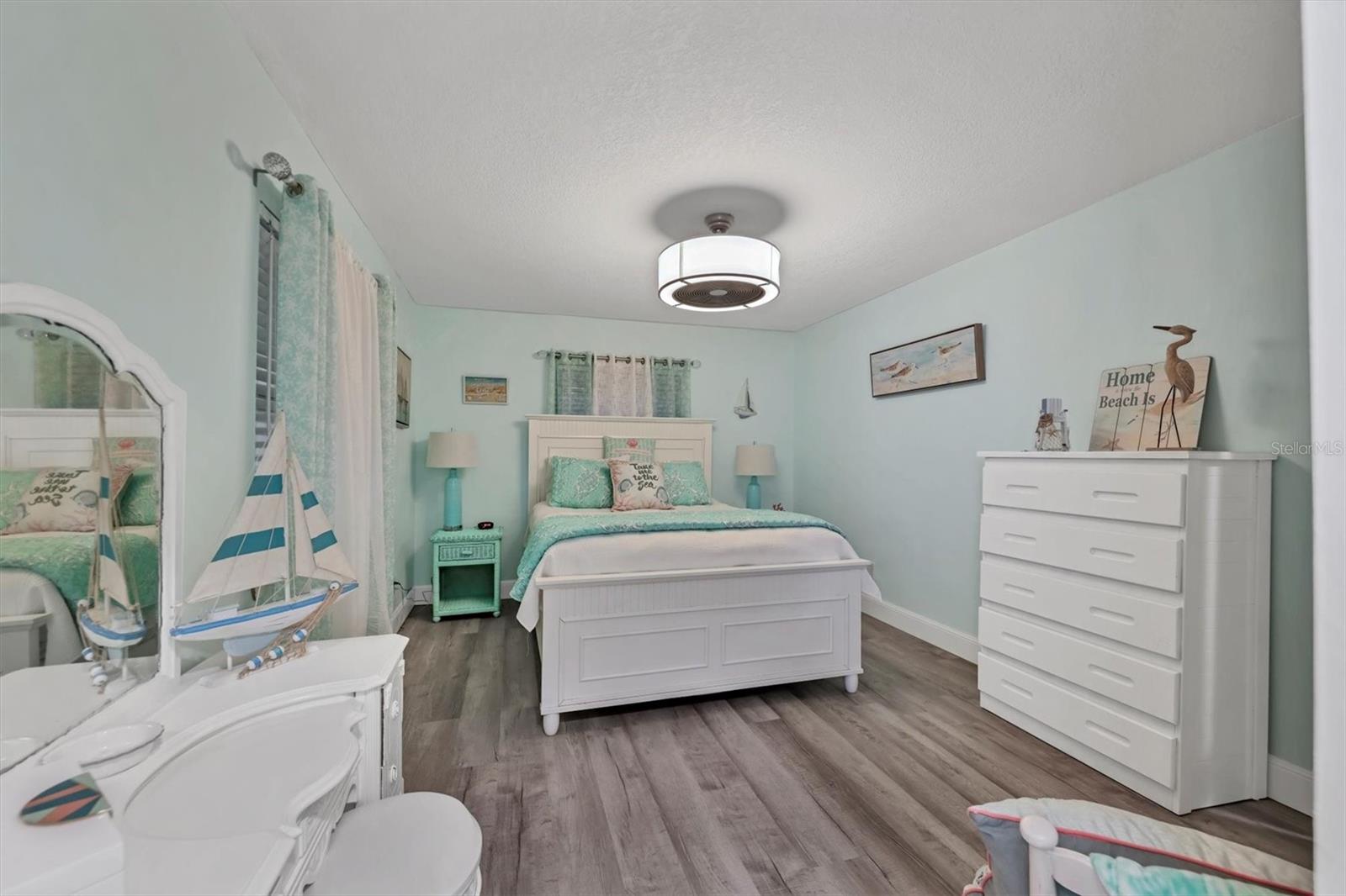 Image 19 of 50 For 1006 44th Avenue Drive E