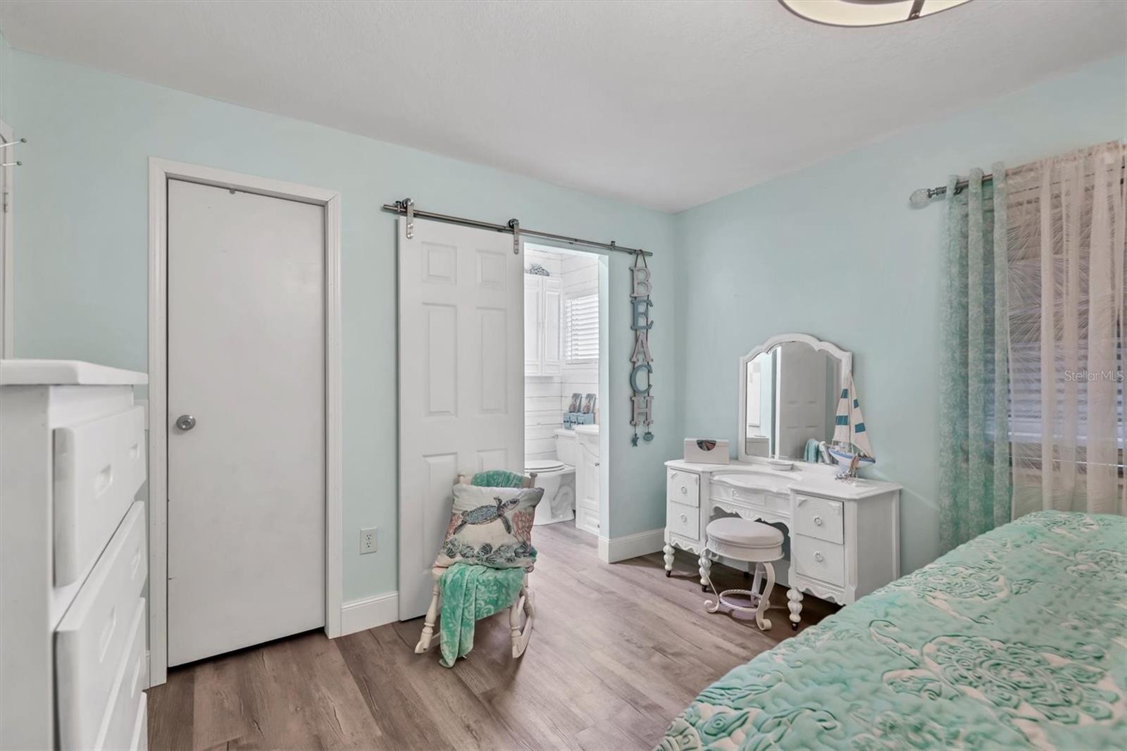 Image 20 of 50 For 1006 44th Avenue Drive E