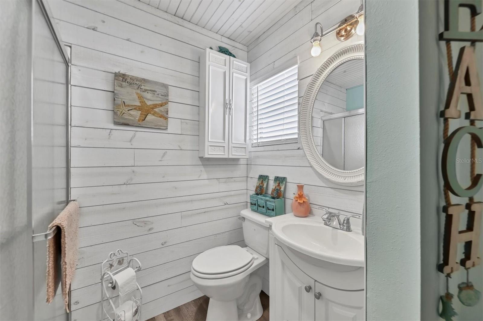 Image 21 of 50 For 1006 44th Avenue Drive E