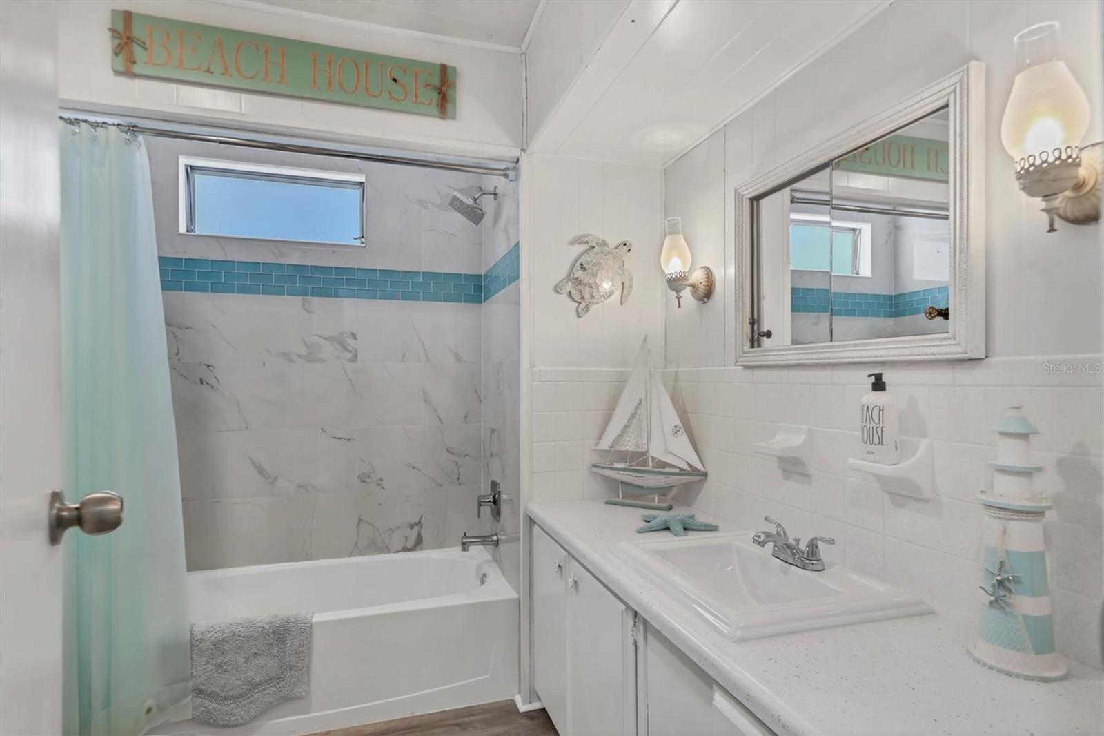 Image 23 of 50 For 1006 44th Avenue Drive E