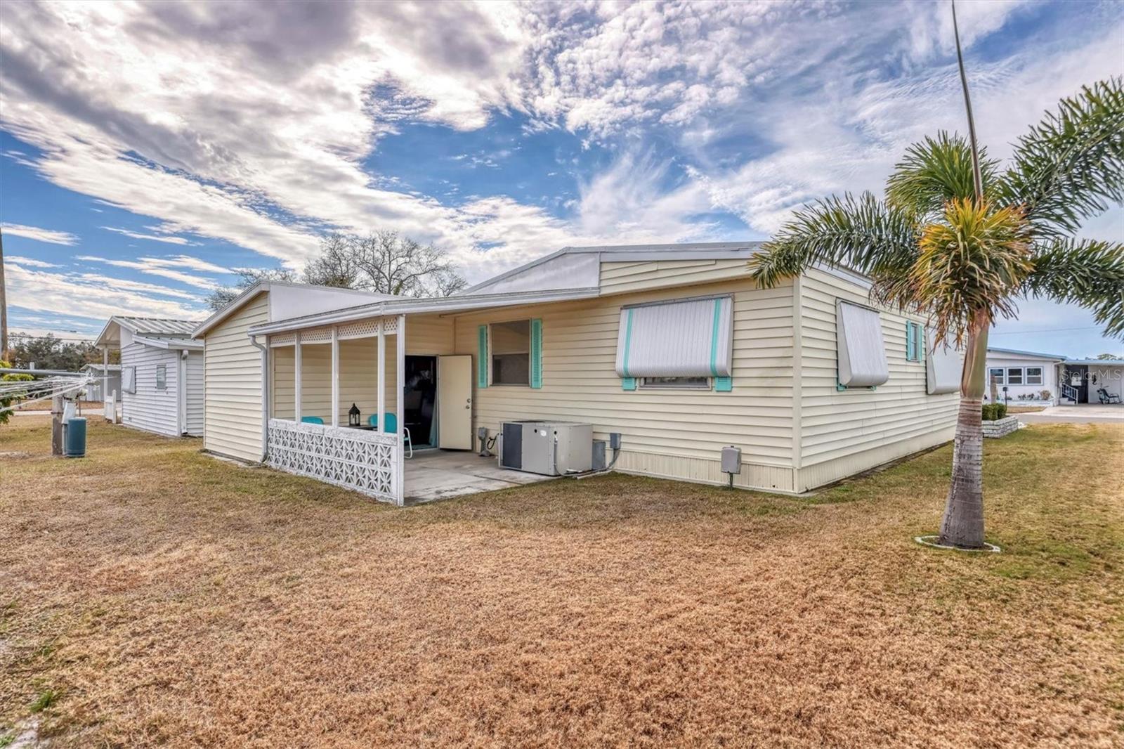 Image 27 of 50 For 1006 44th Avenue Drive E