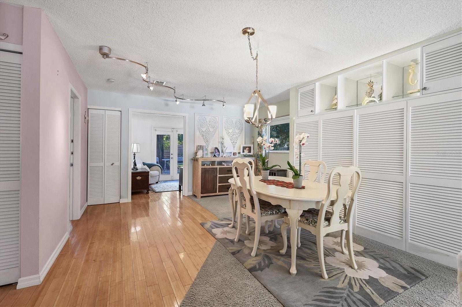 Image 12 of 40 For 2213 19th Avenue W