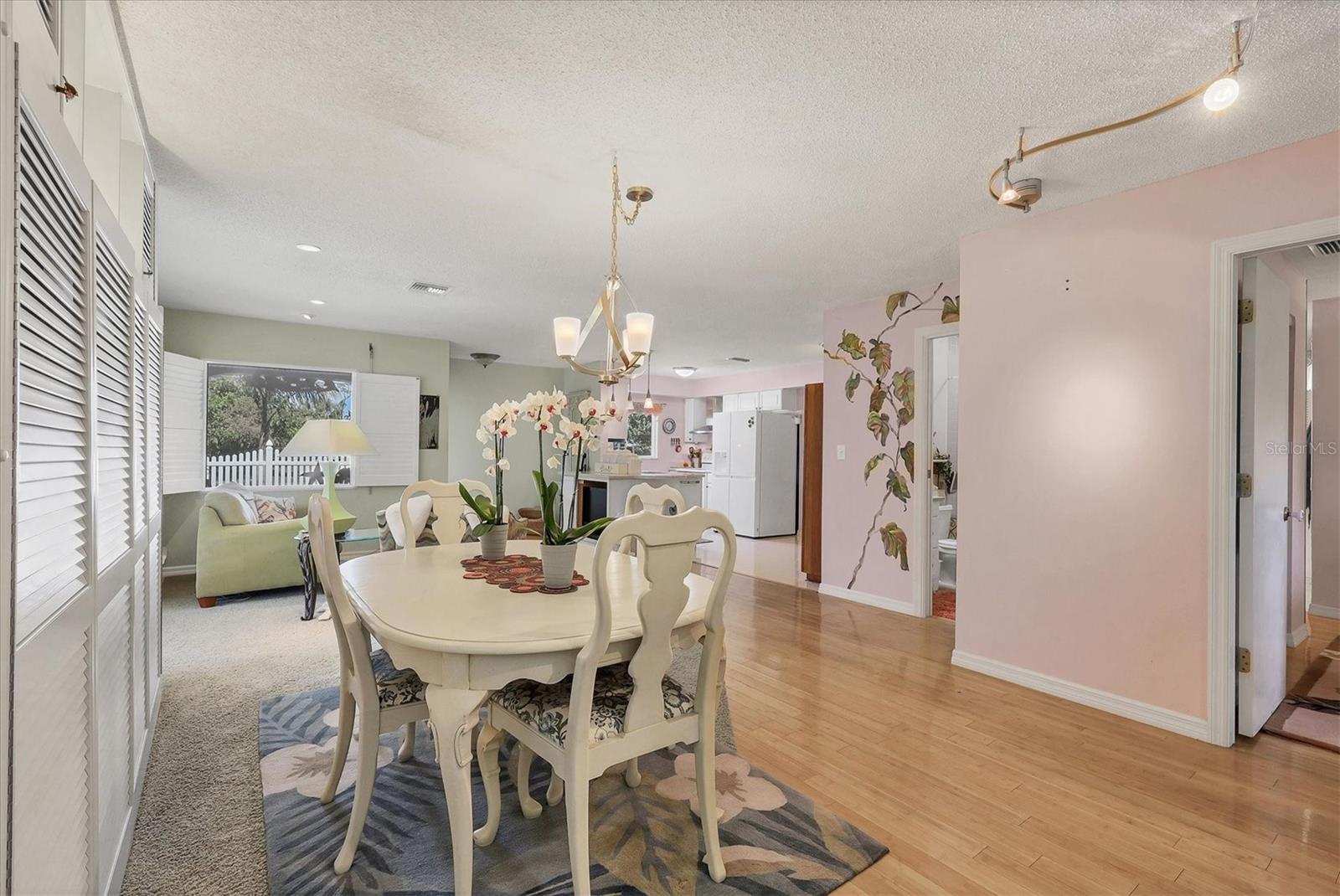 Image 15 of 40 For 2213 19th Avenue W