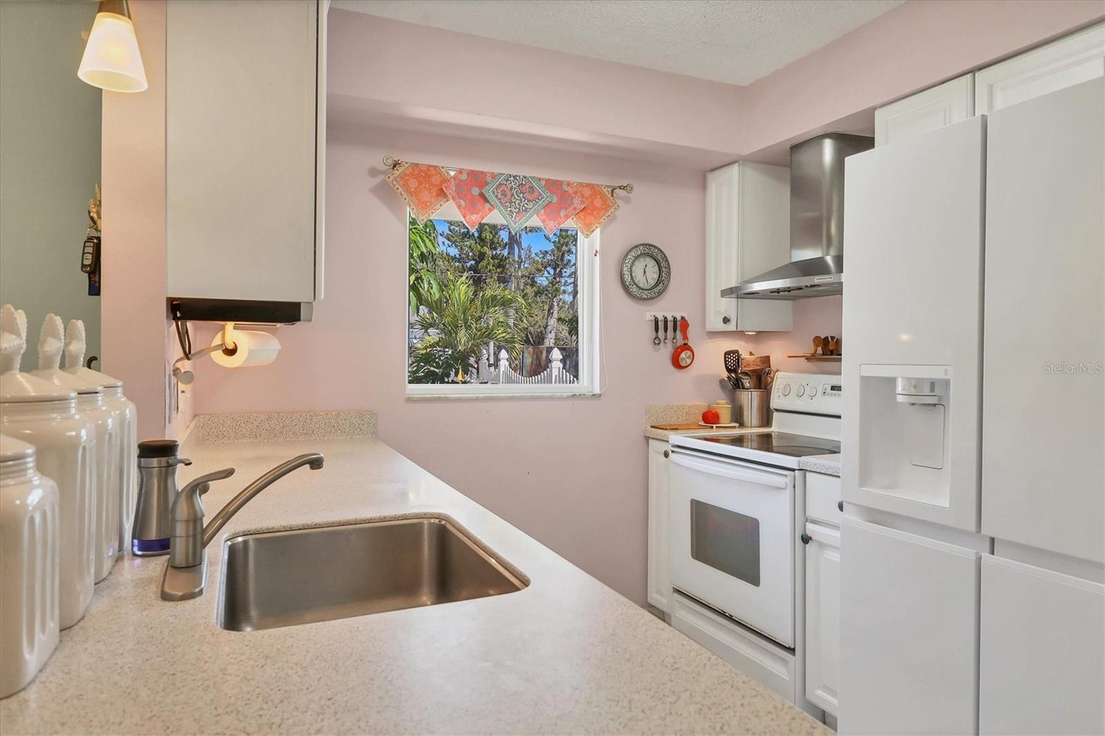 Image 18 of 40 For 2213 19th Avenue W