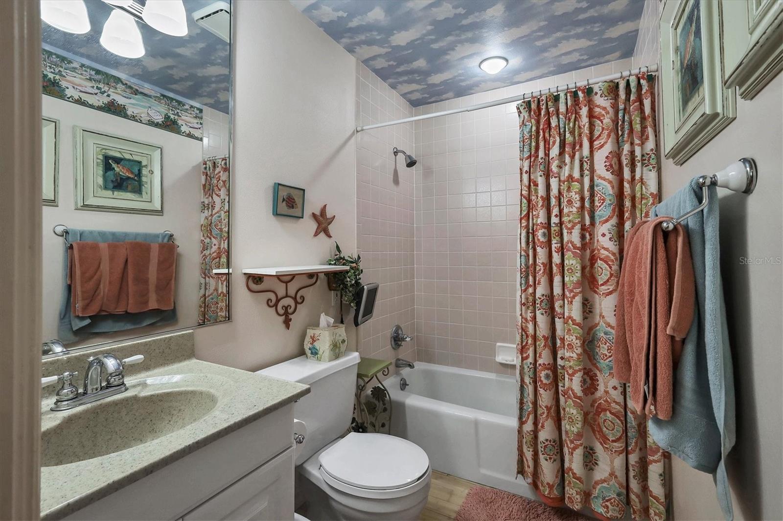 Image 27 of 40 For 2213 19th Avenue W