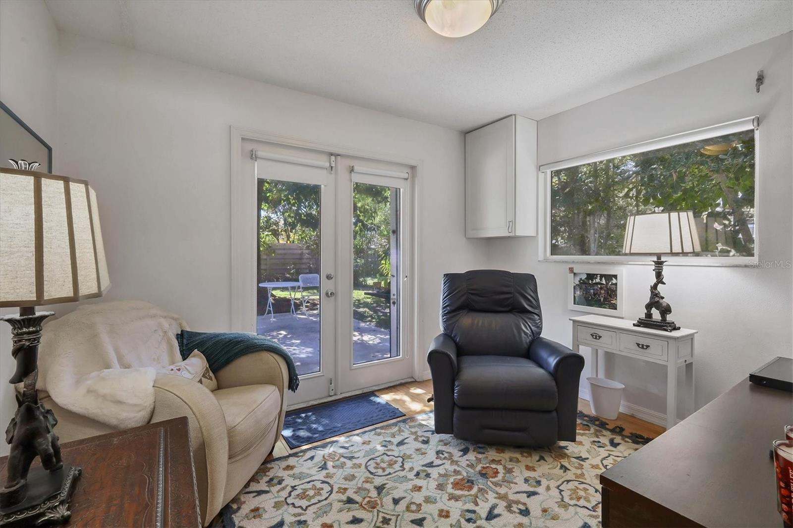 Image 28 of 40 For 2213 19th Avenue W