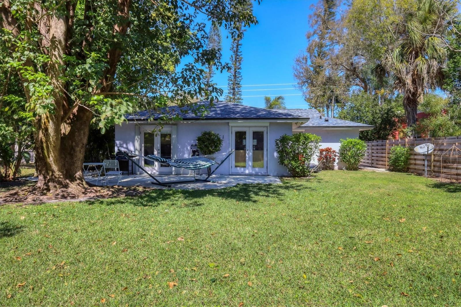 Image 37 of 40 For 2213 19th Avenue W