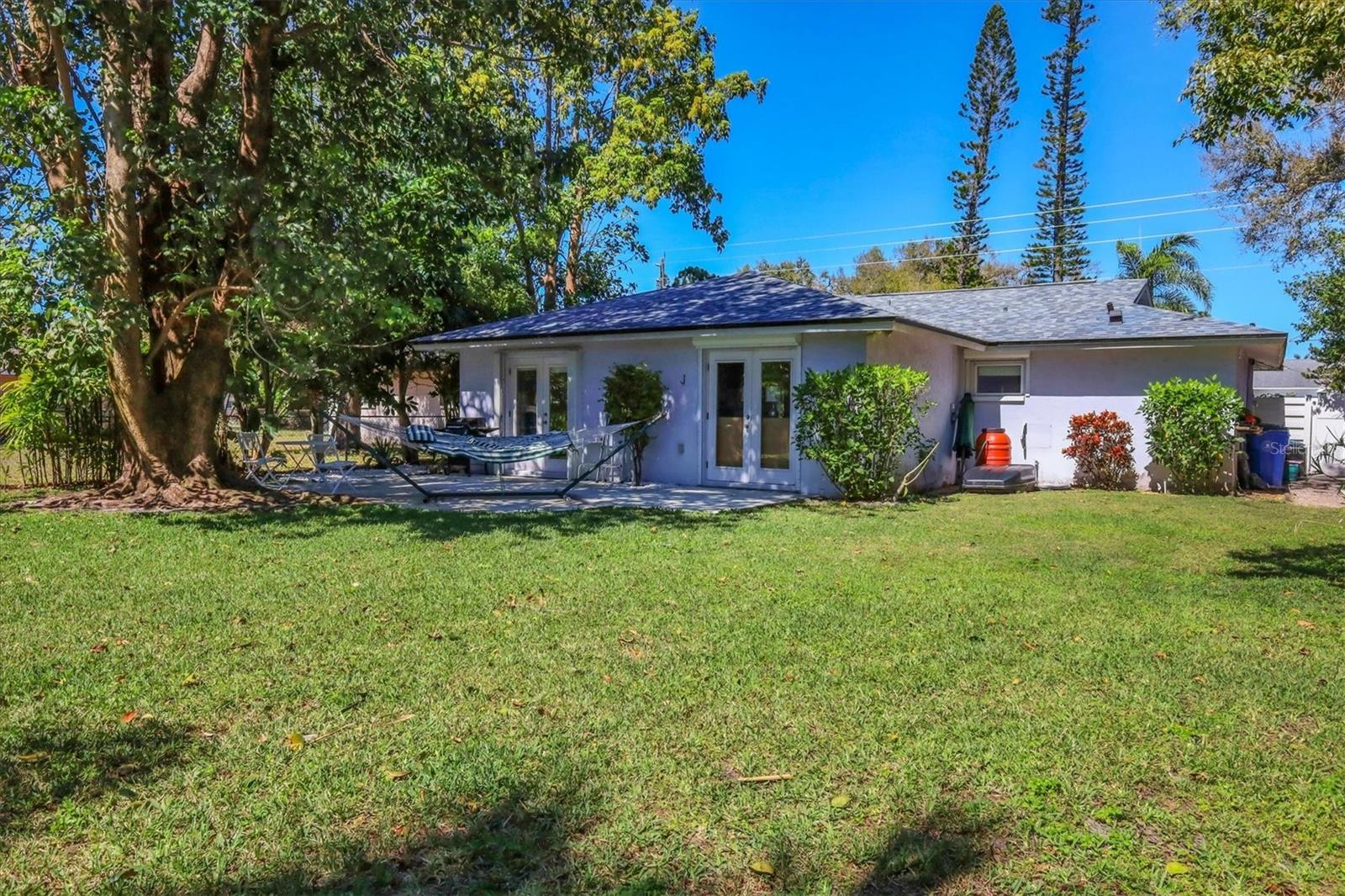 Image 38 of 40 For 2213 19th Avenue W