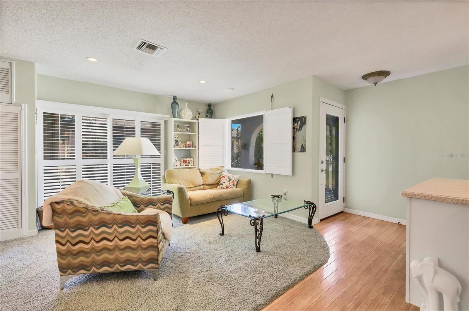 Image 9 of 40 For 2213 19th Avenue W