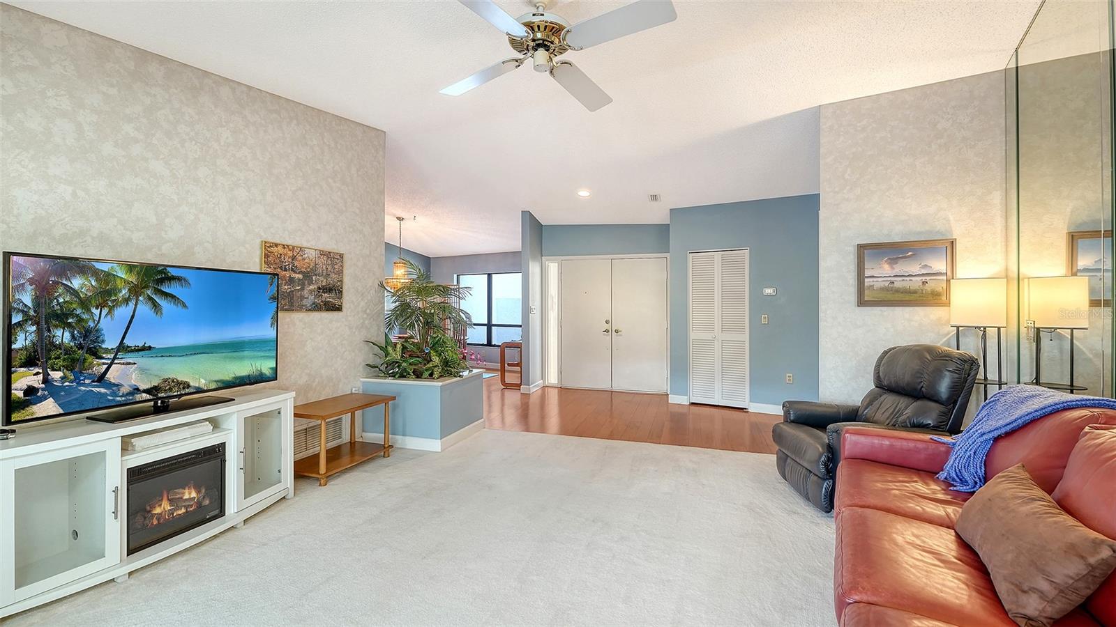 Image 10 of 48 For 5331 Dominica Circle