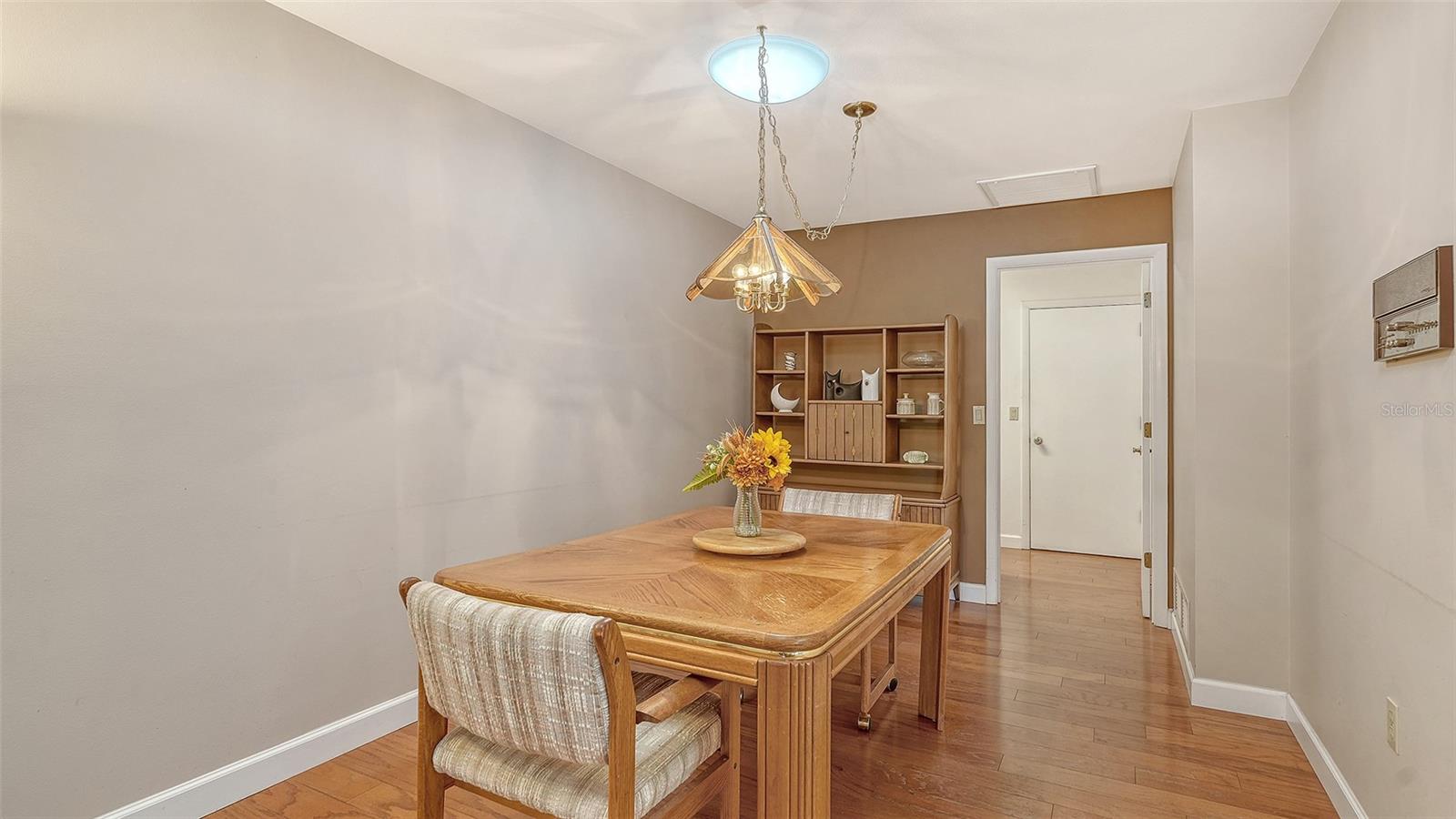 Image 20 of 48 For 5331 Dominica Circle