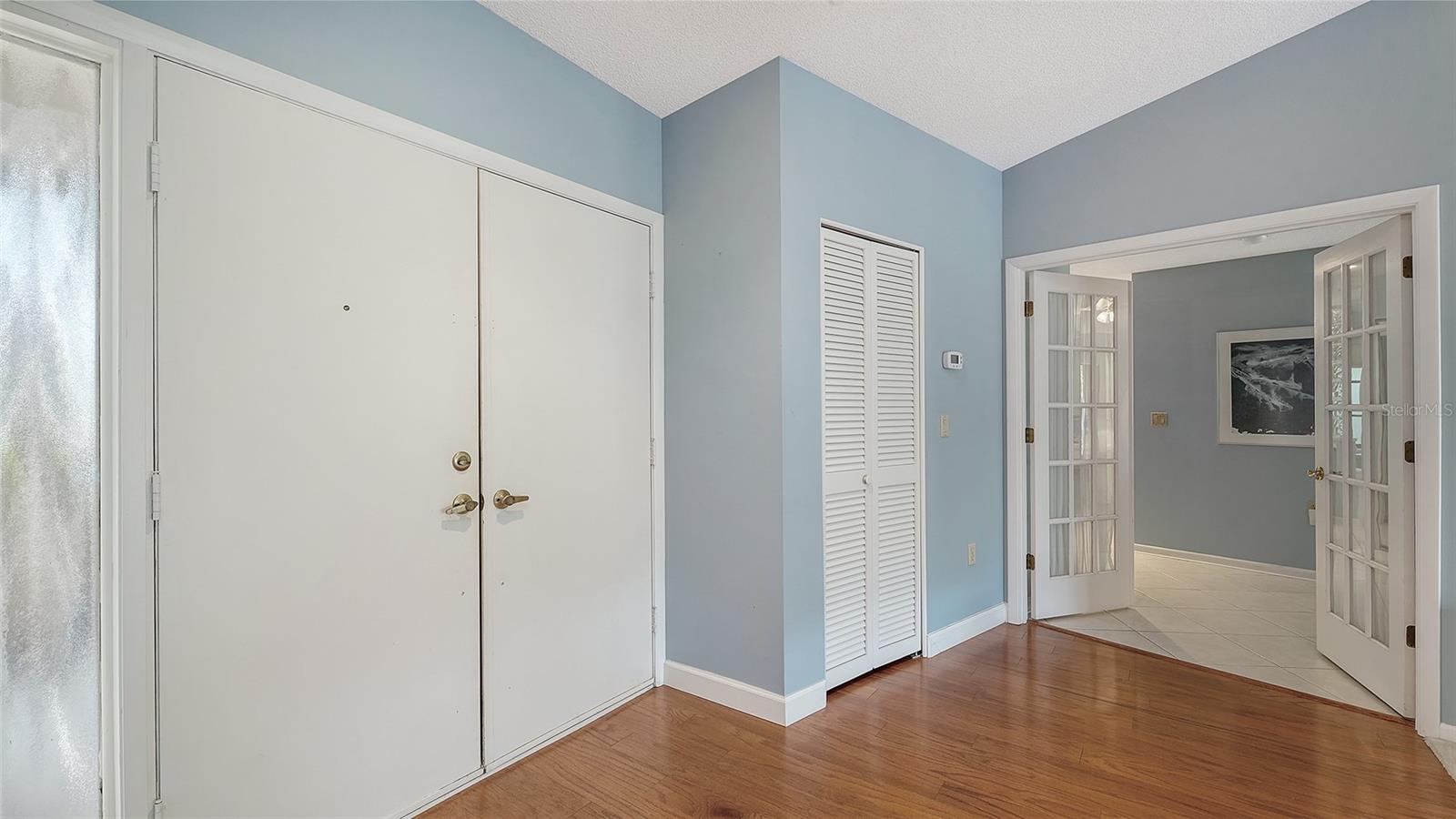 Image 7 of 48 For 5331 Dominica Circle