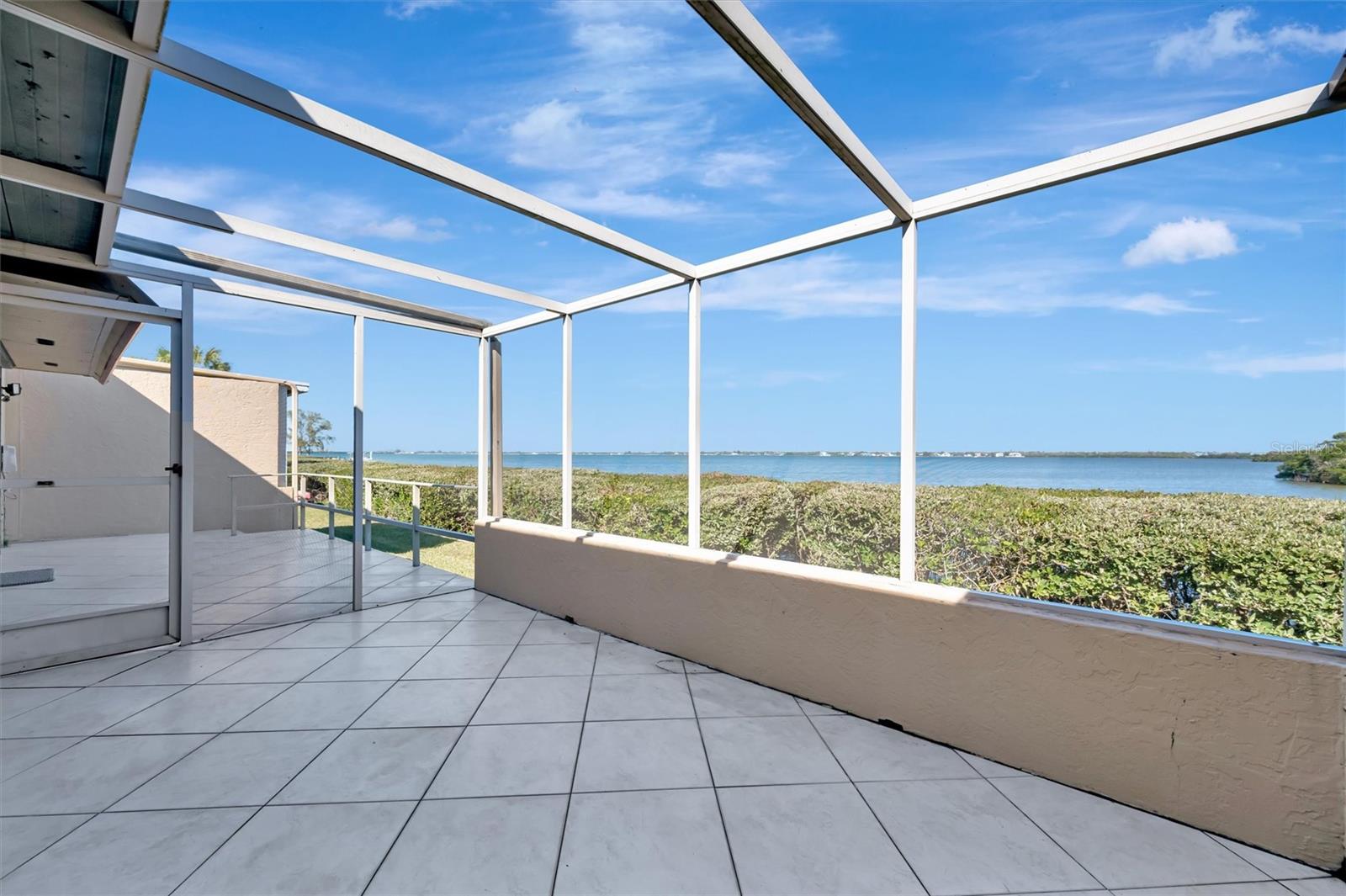 Image 20 of 47 For 3893 Catalina Drive