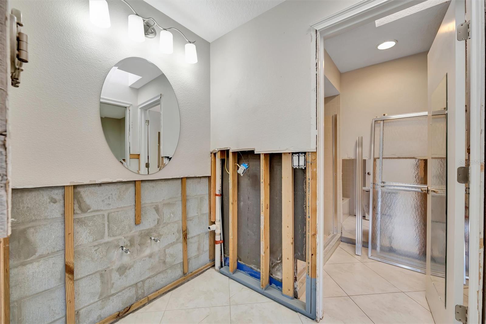 Image 23 of 47 For 3893 Catalina Drive