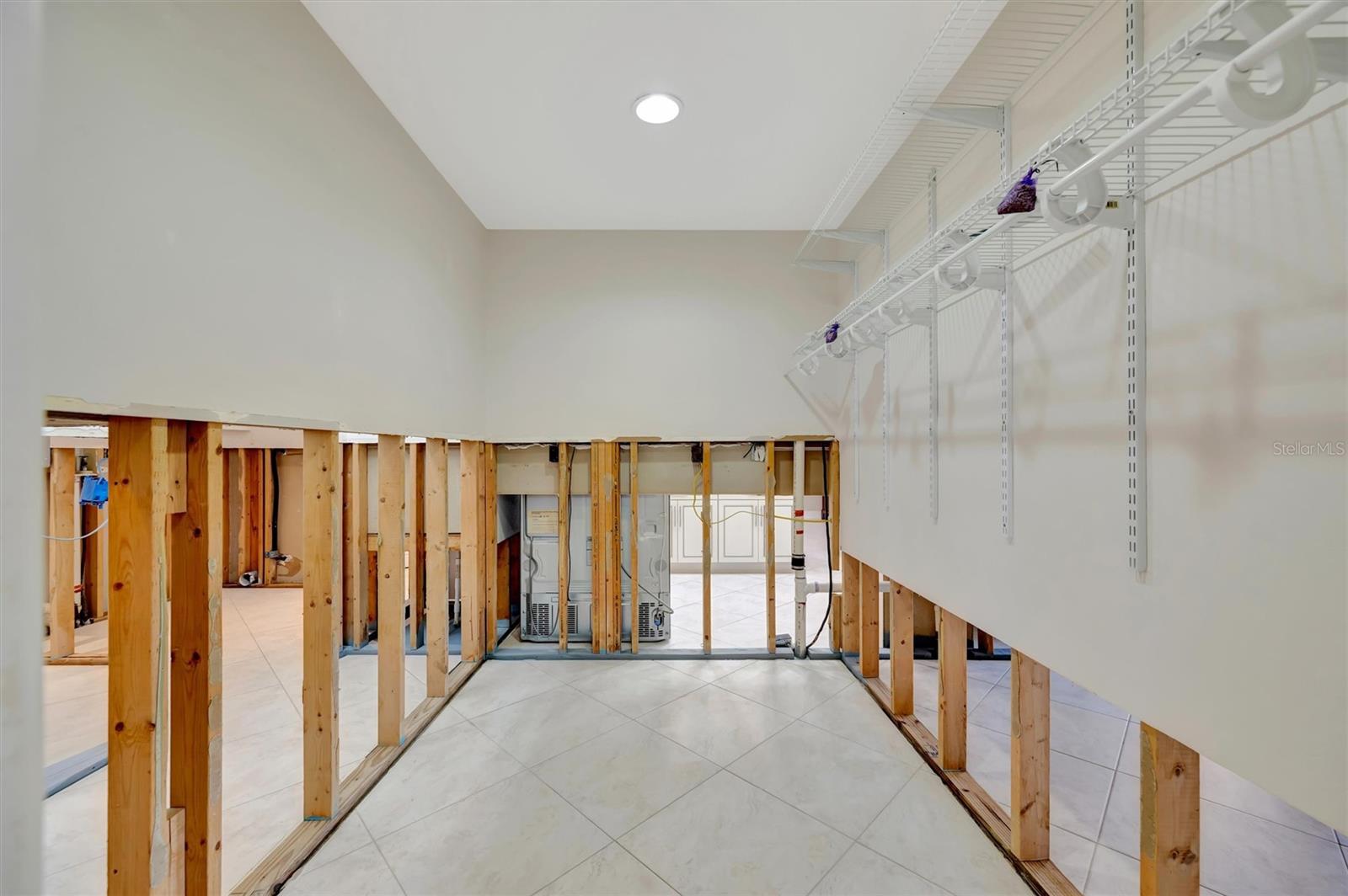 Image 25 of 47 For 3893 Catalina Drive