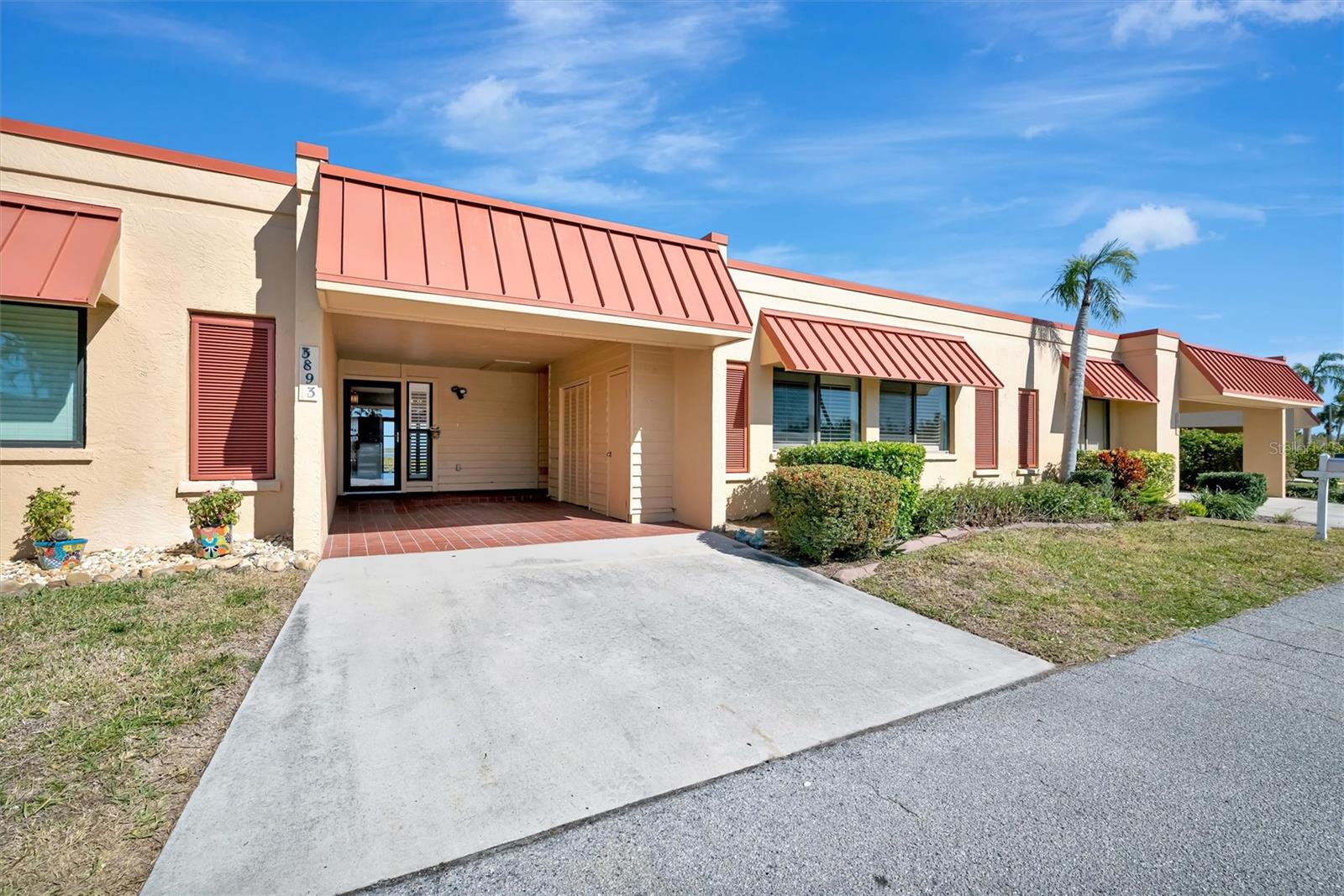 Image 3 of 47 For 3893 Catalina Drive