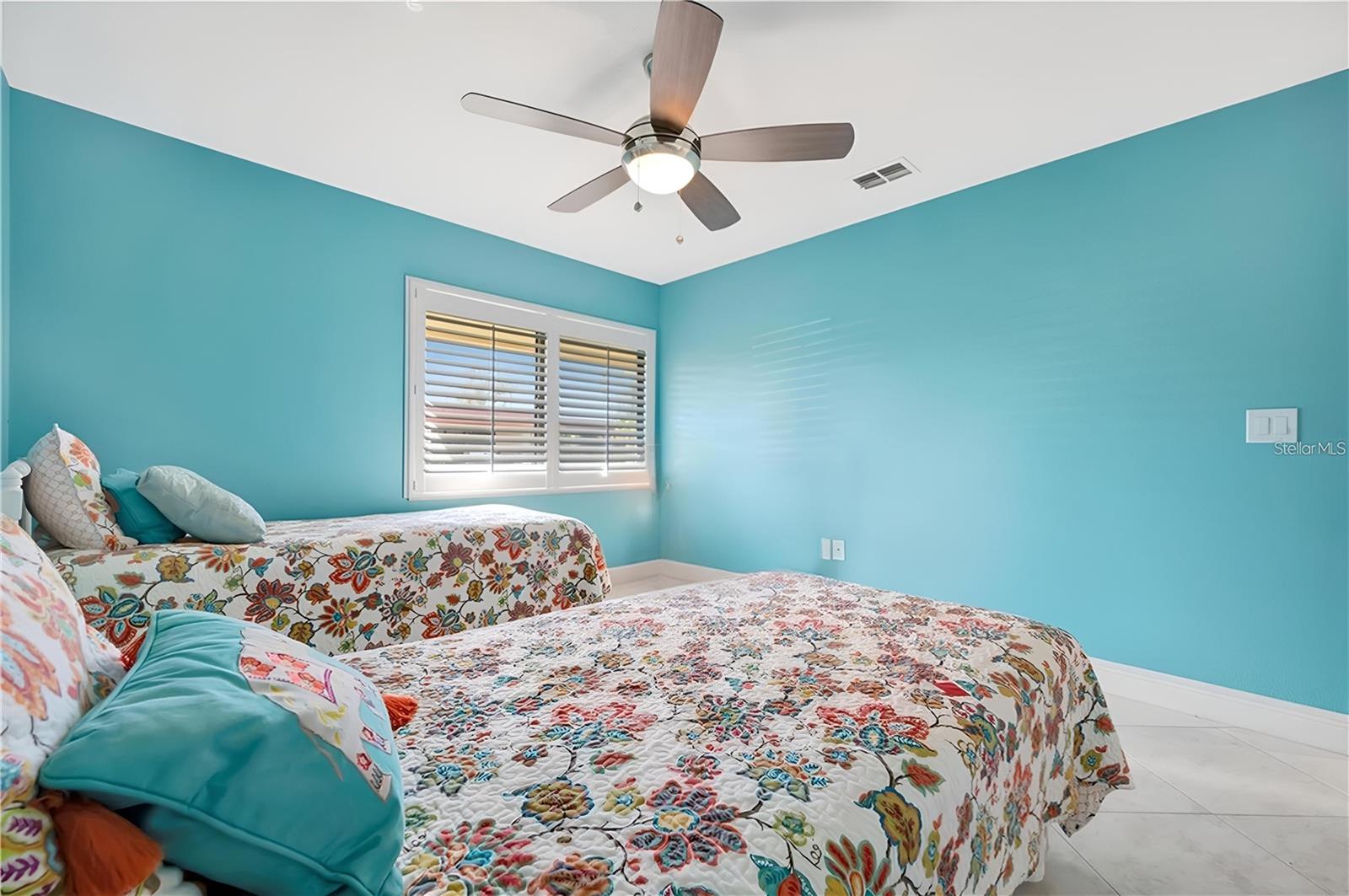 Image 31 of 47 For 3893 Catalina Drive