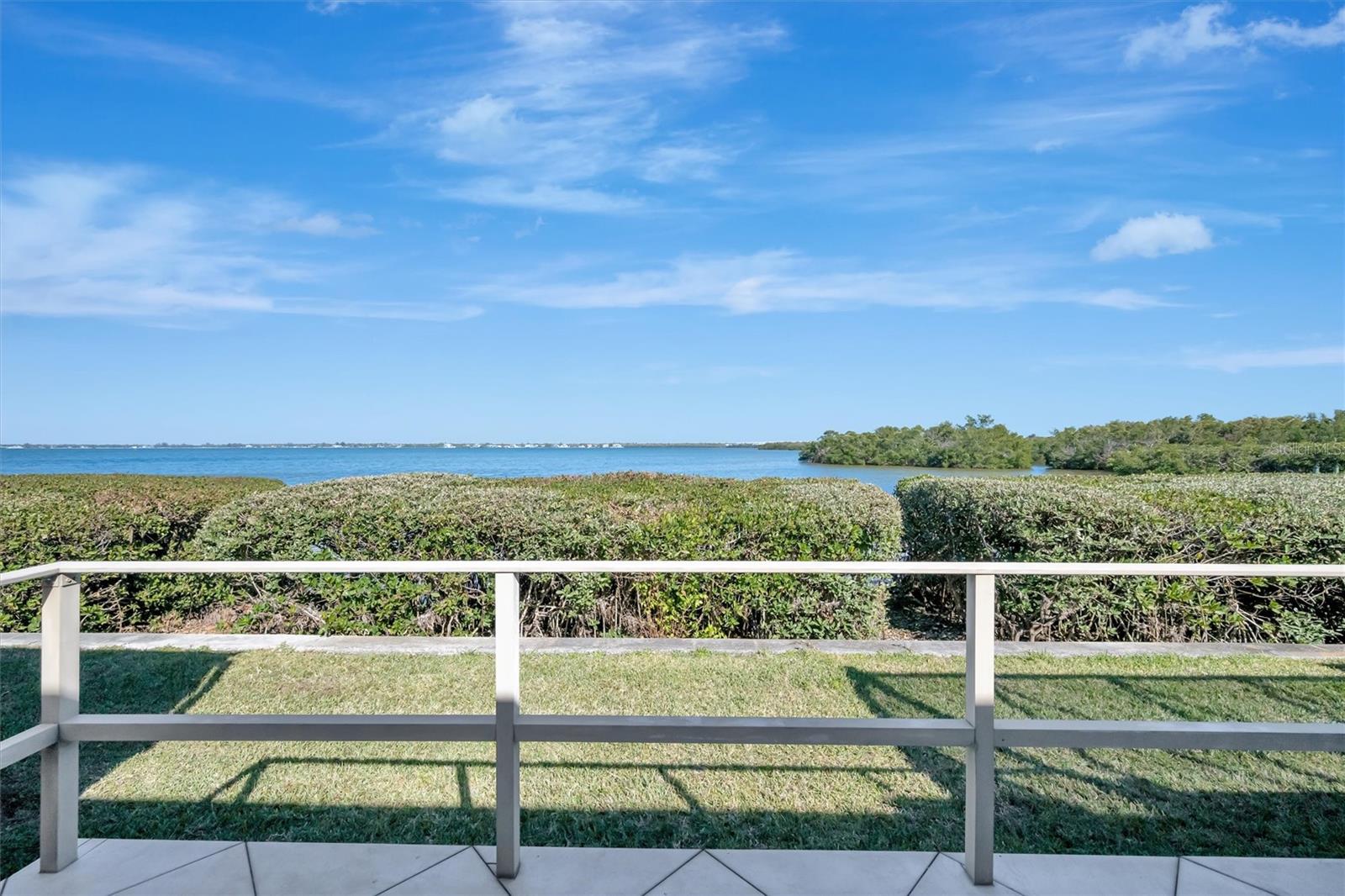 Image 6 of 47 For 3893 Catalina Drive