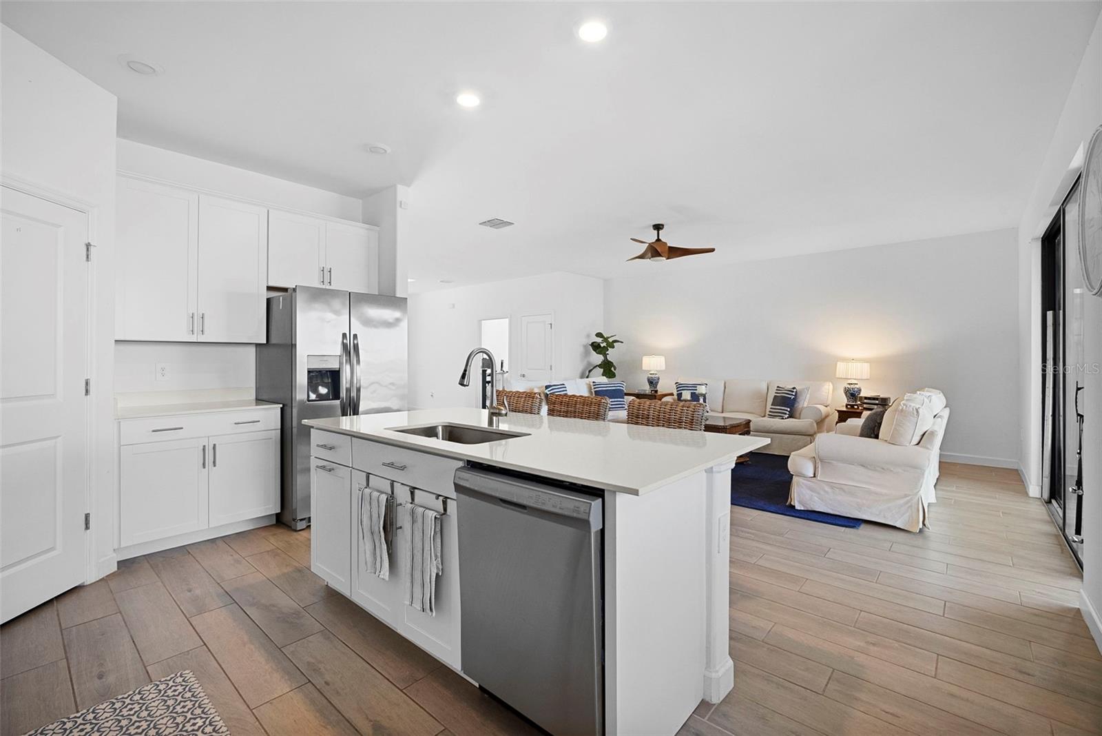 Image 16 of 68 For 15449 White Linen Drive