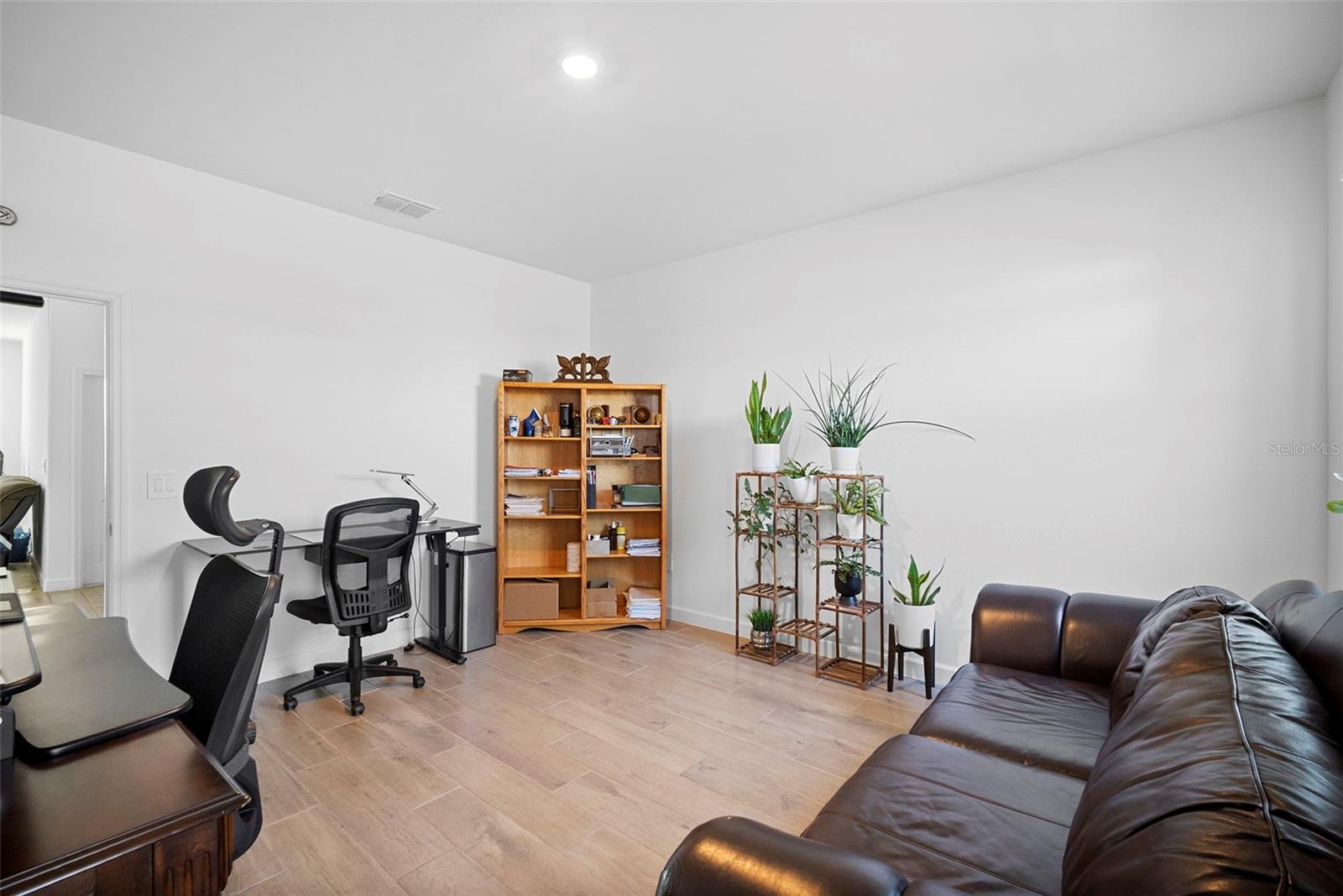 Image 20 of 68 For 15449 White Linen Drive