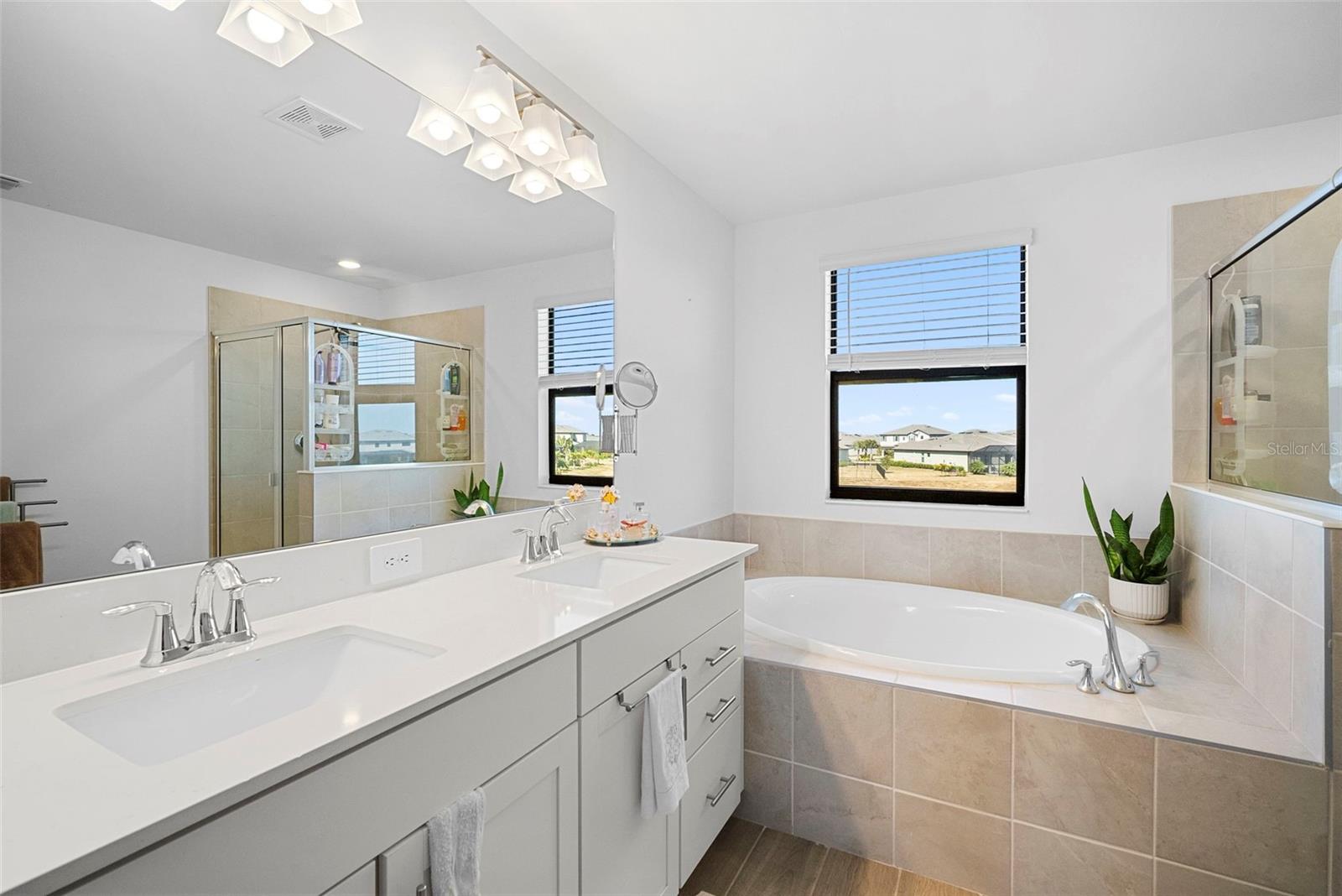 Image 32 of 68 For 15449 White Linen Drive