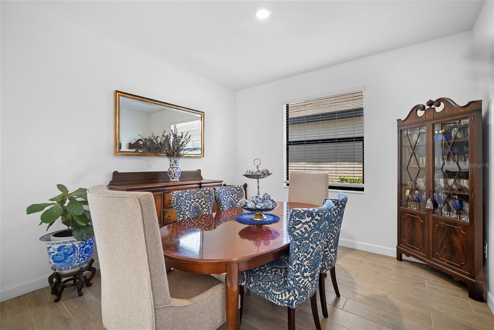 Image 6 of 68 For 15449 White Linen Drive