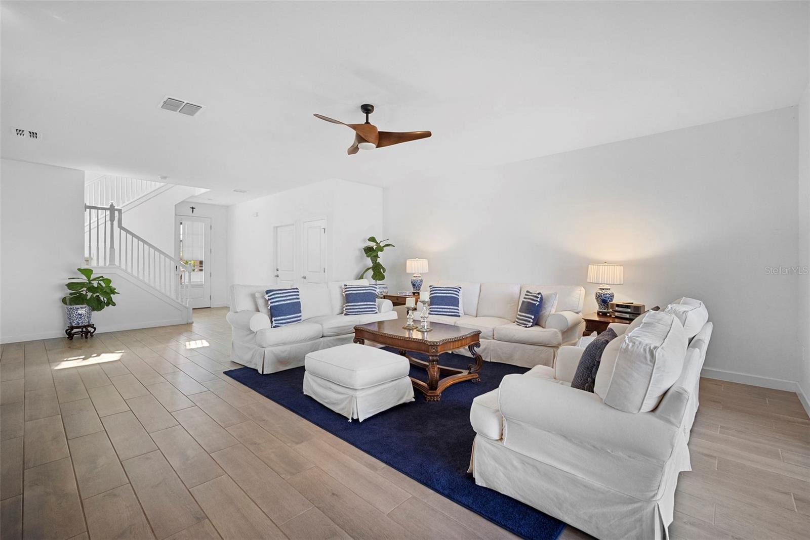 Image 9 of 68 For 15449 White Linen Drive