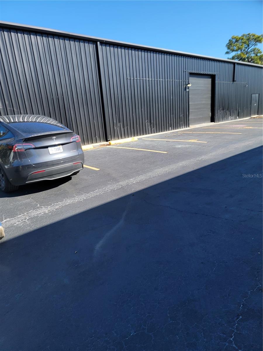 Listing photo id 0 for 1175 Washington Boulevard