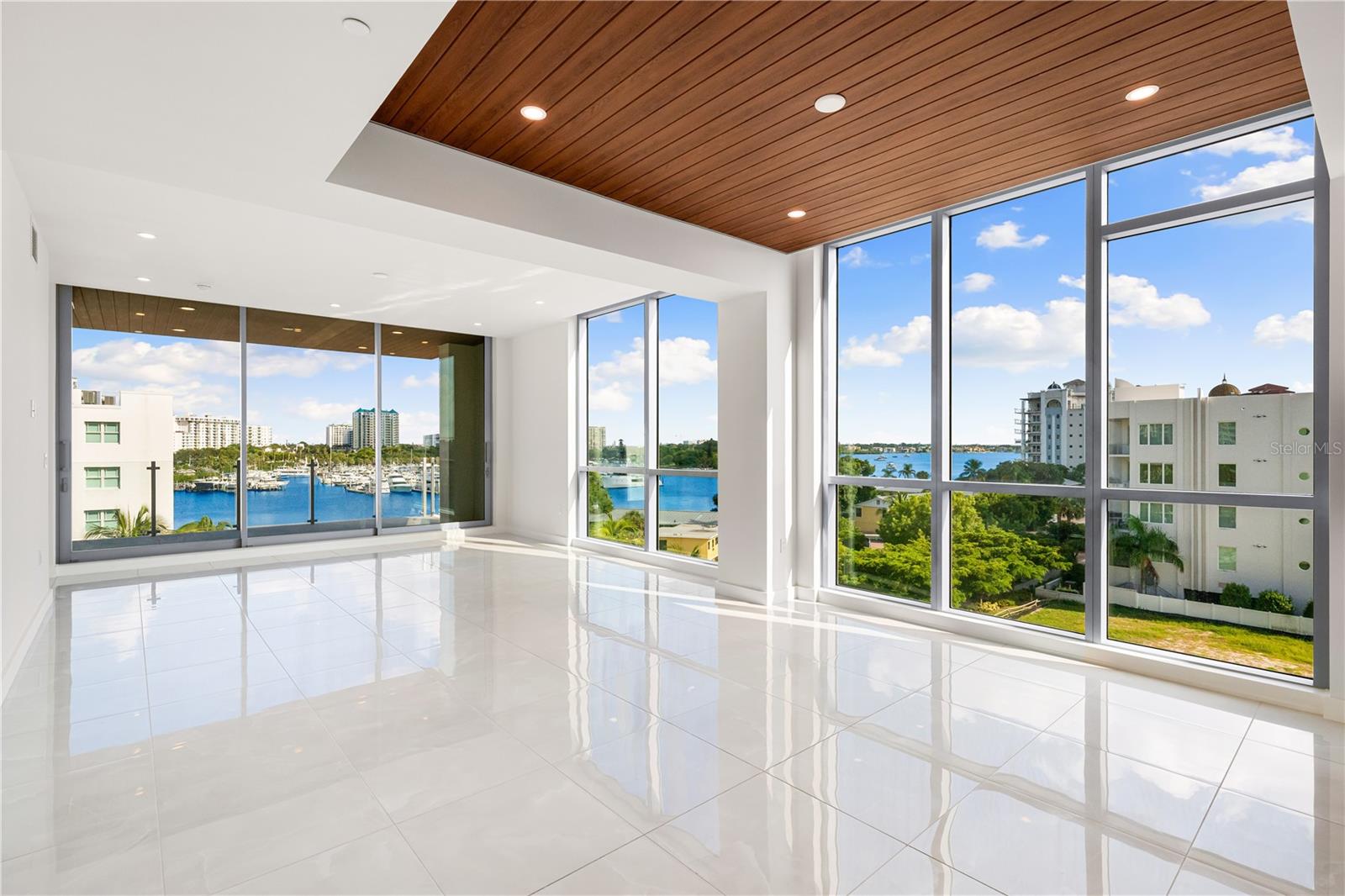 Image 5 of 57 For 111 Golden Gate Point 403