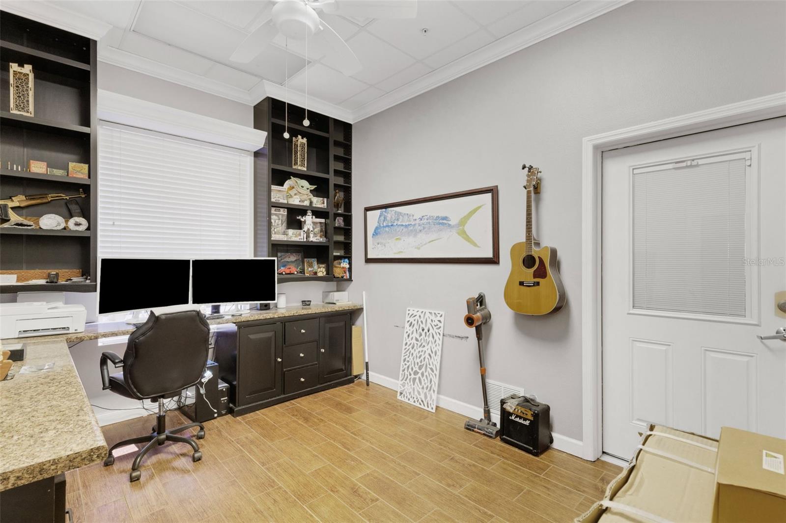 Image 6 of 22 For 4430 Mcashton Street 201