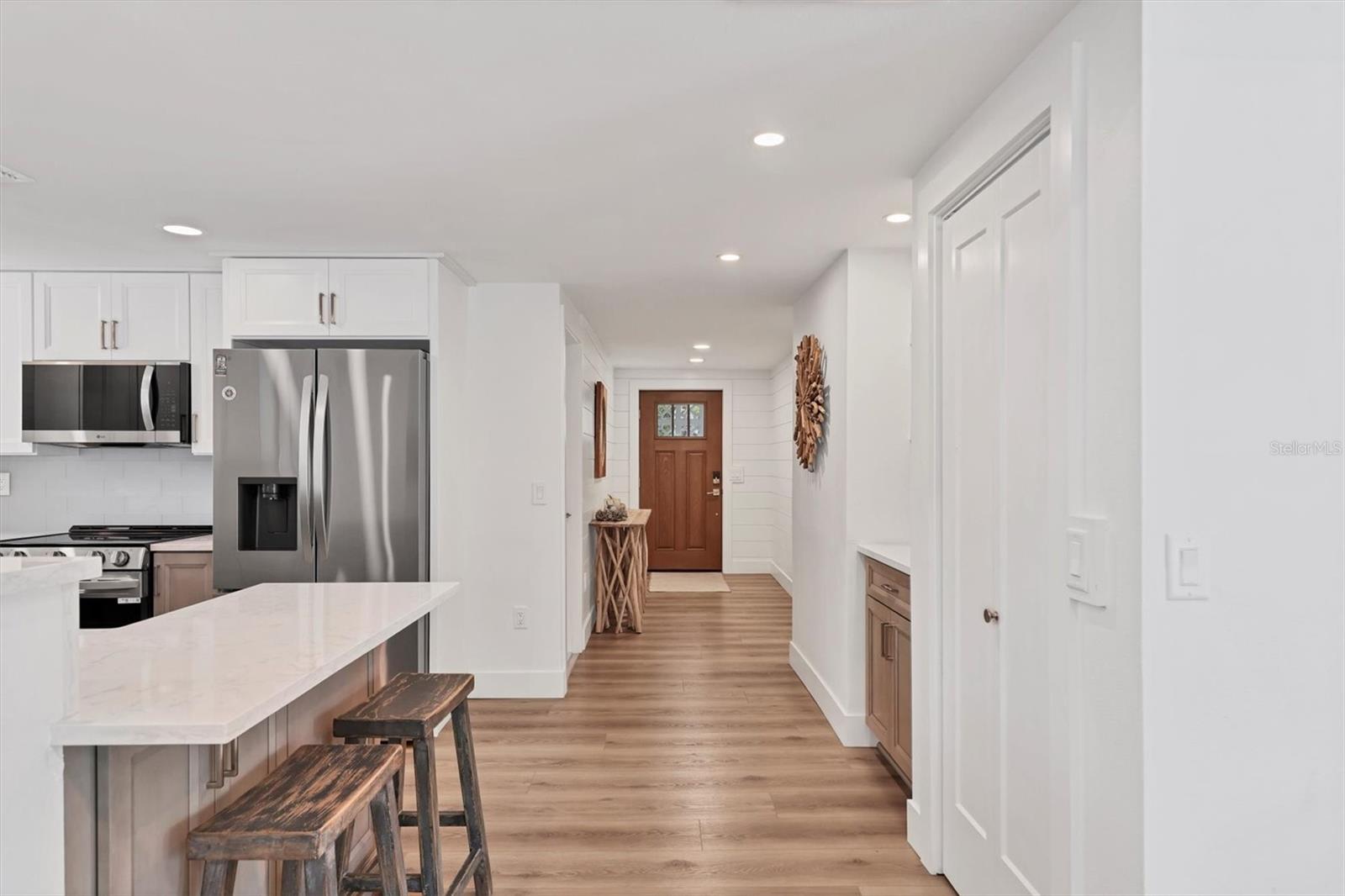 Image 10 of 66 For 270 Gladiolus Street