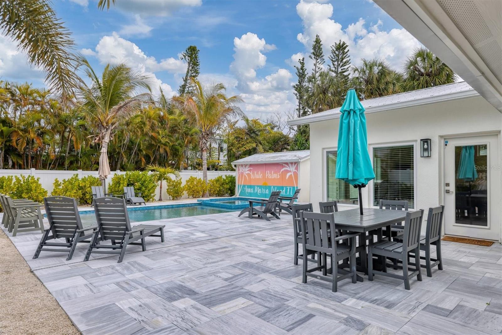 Image 42 of 66 For 270 Gladiolus Street