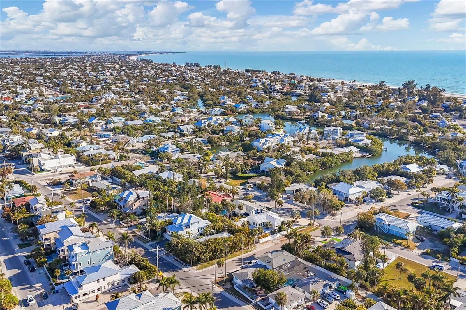 Image 62 of 66 For 270 Gladiolus Street