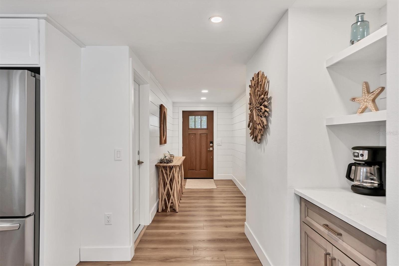 Image 8 of 66 For 270 Gladiolus Street