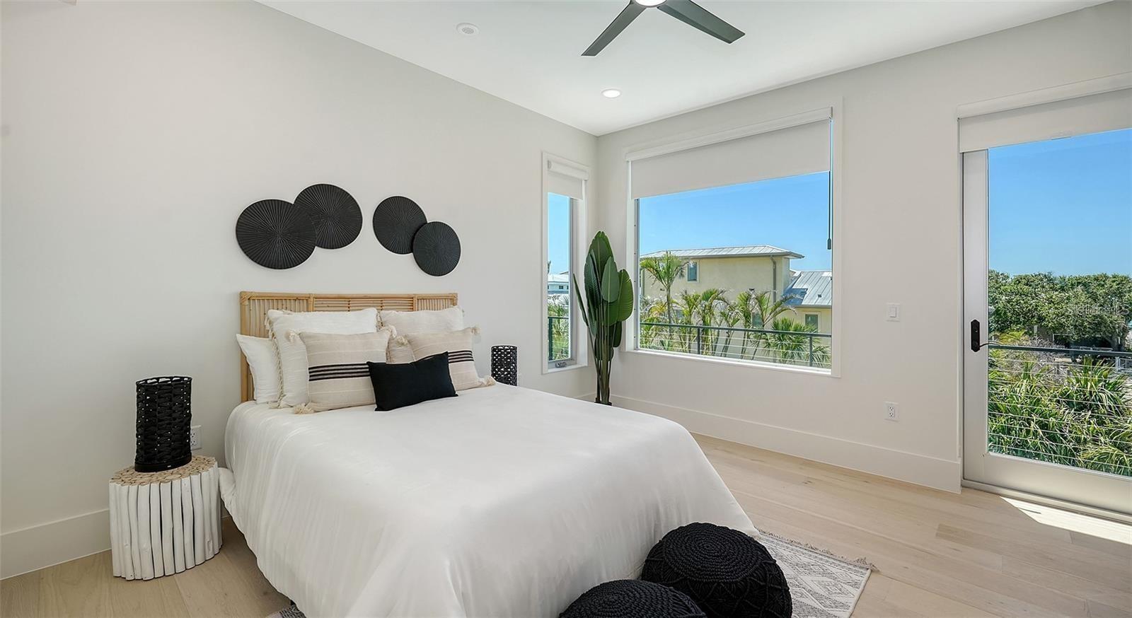 Image 50 of 89 For 8800 Midnight Pass Road