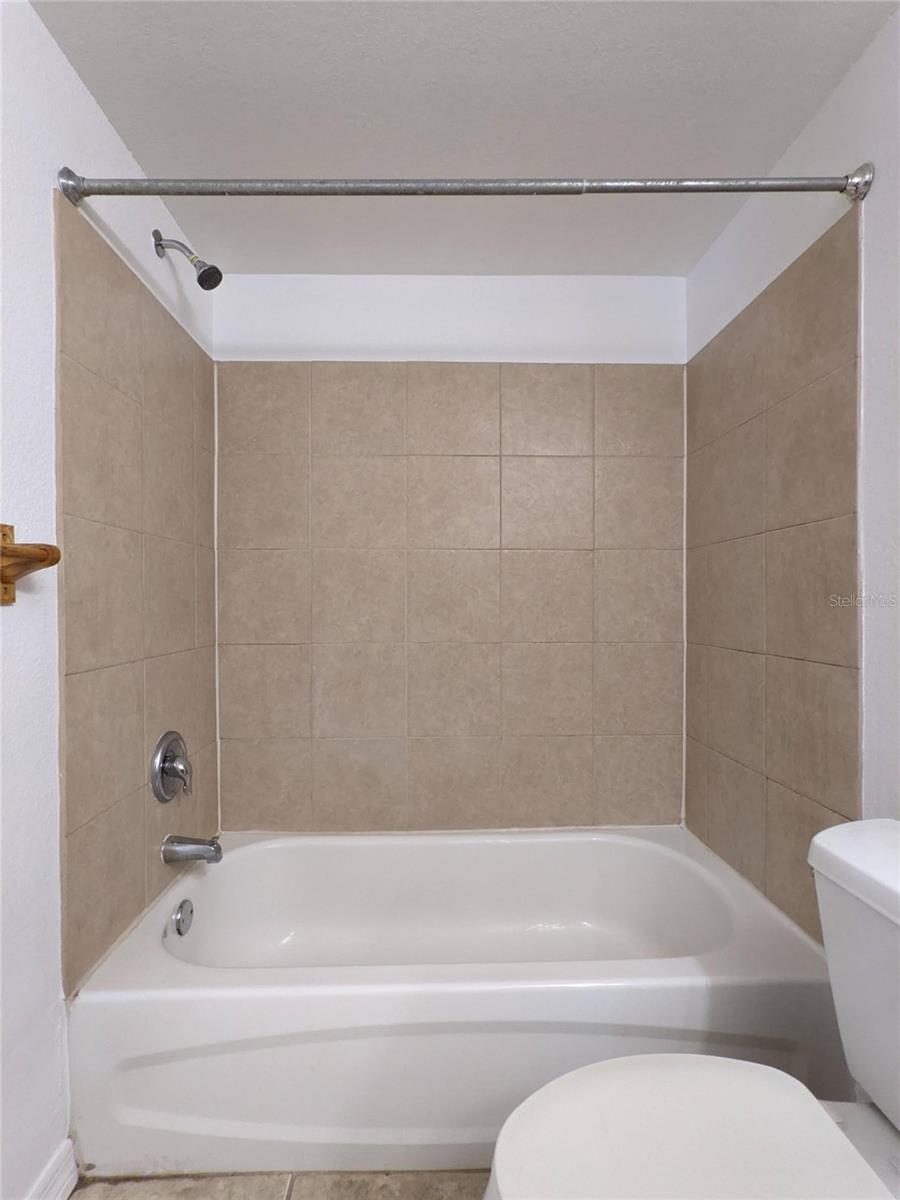 Image 10 of 13 For 1090 Cocoanut Avenue 4