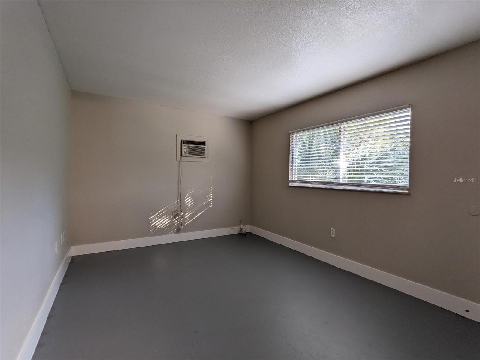 Image 6 of 13 For 1090 Cocoanut Avenue 4