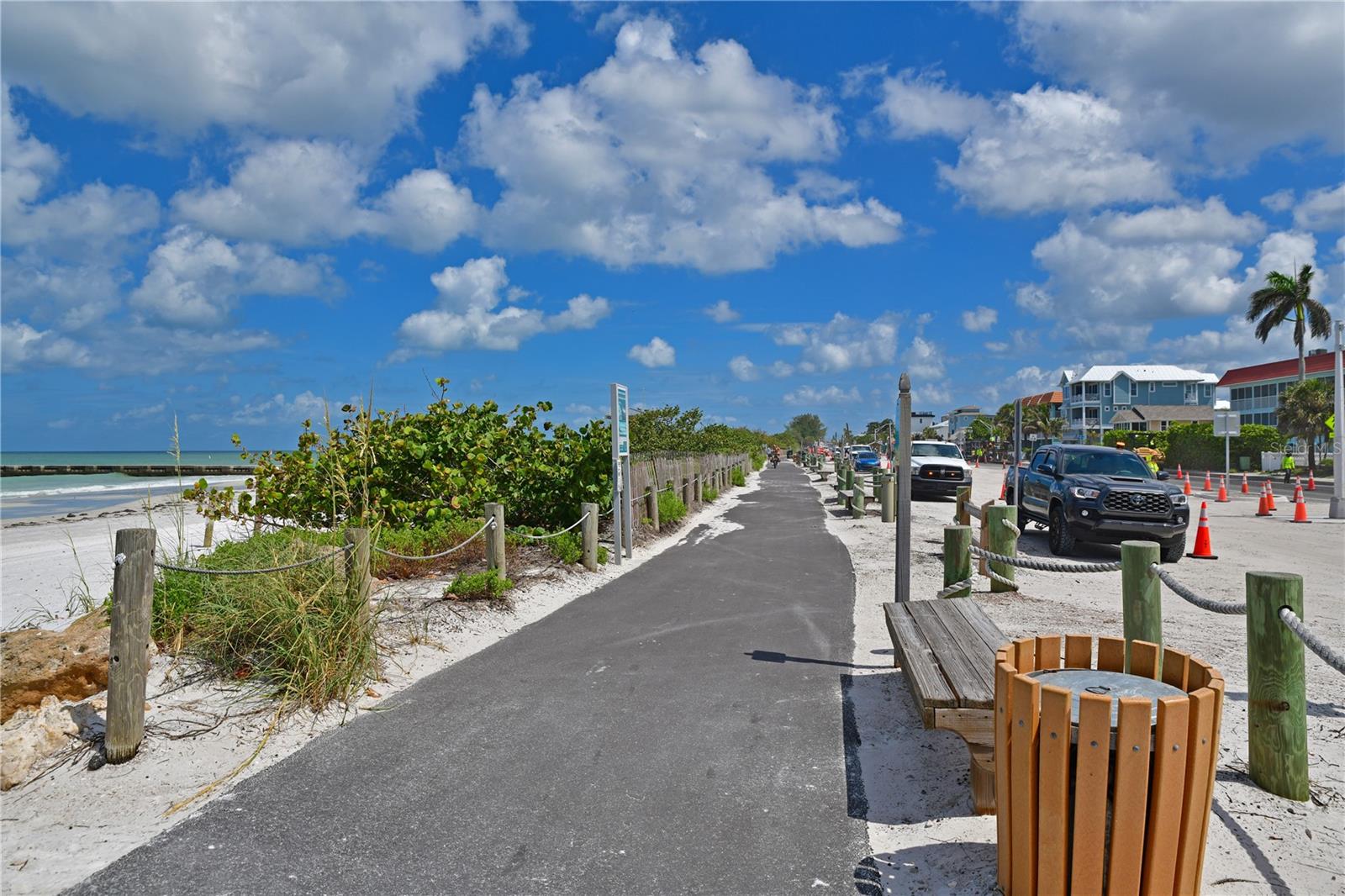 Image 31 of 39 For 216 Gladiolus Street