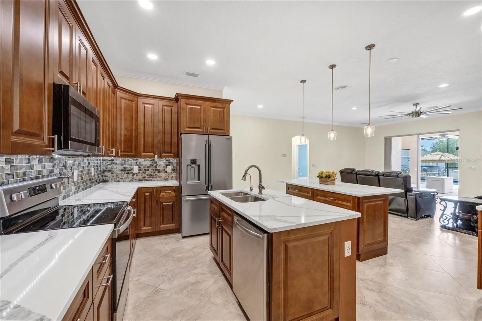 Image 13 of 43 For 8183 Deland Street