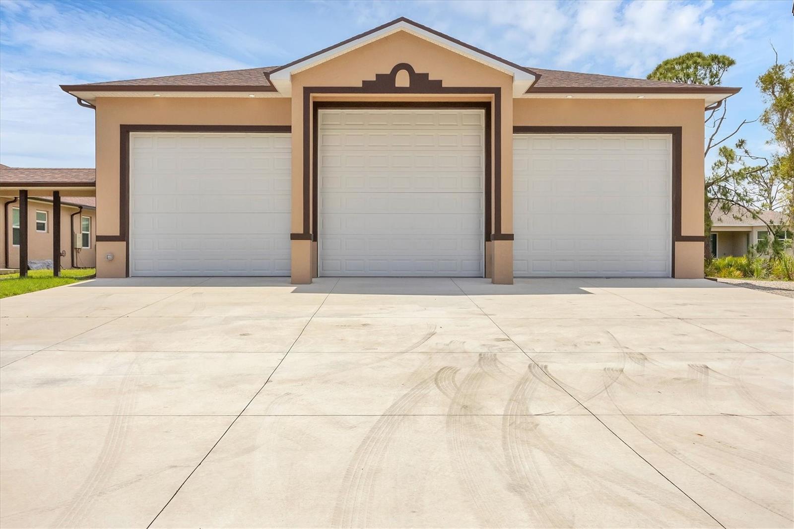 Image 2 of 43 For 8183 Deland Street