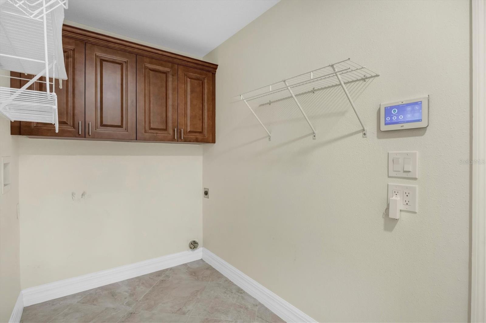 Image 23 of 43 For 8183 Deland Street