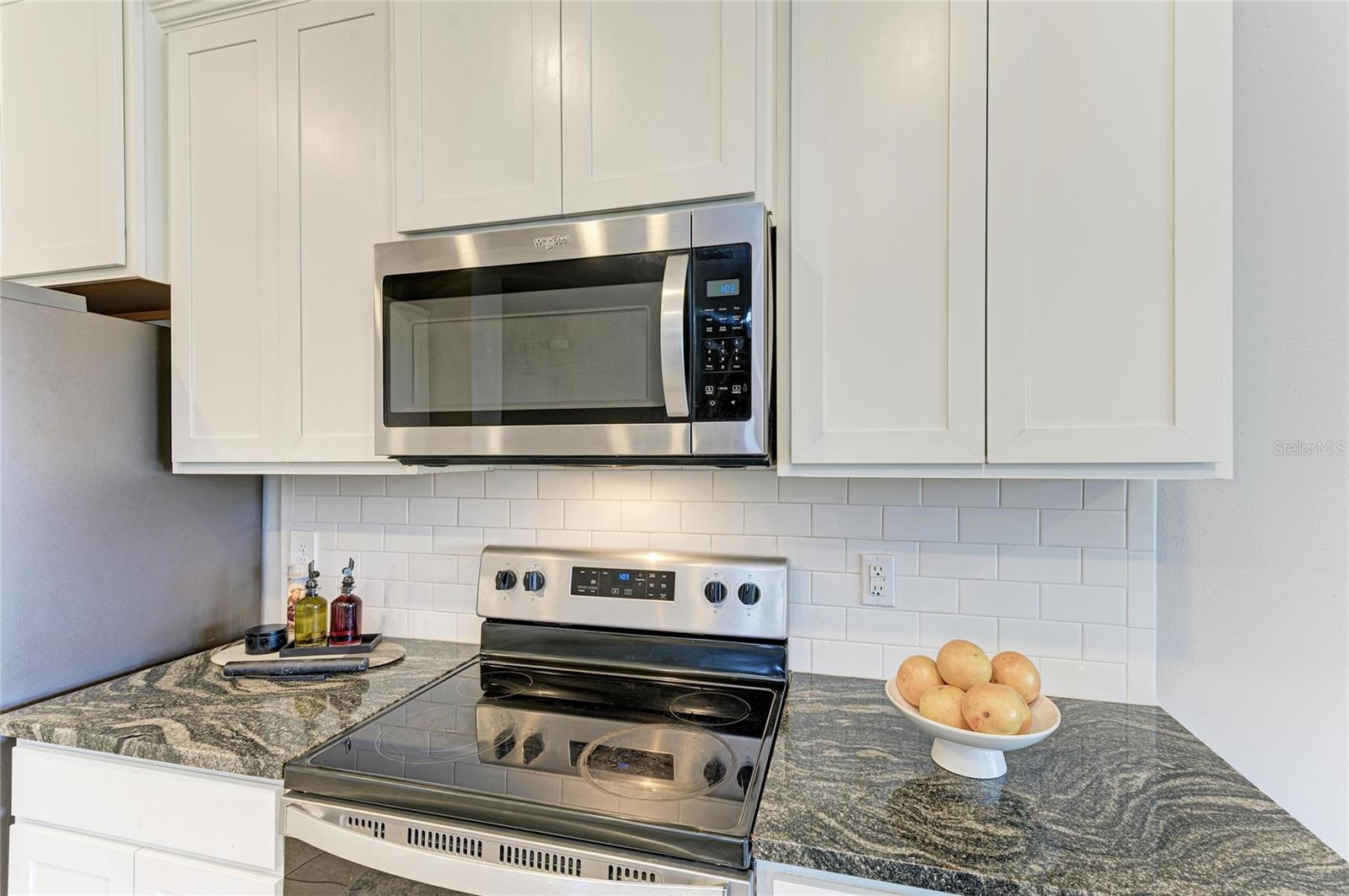 Image 13 of 54 For 5238 Grove Mill Loop