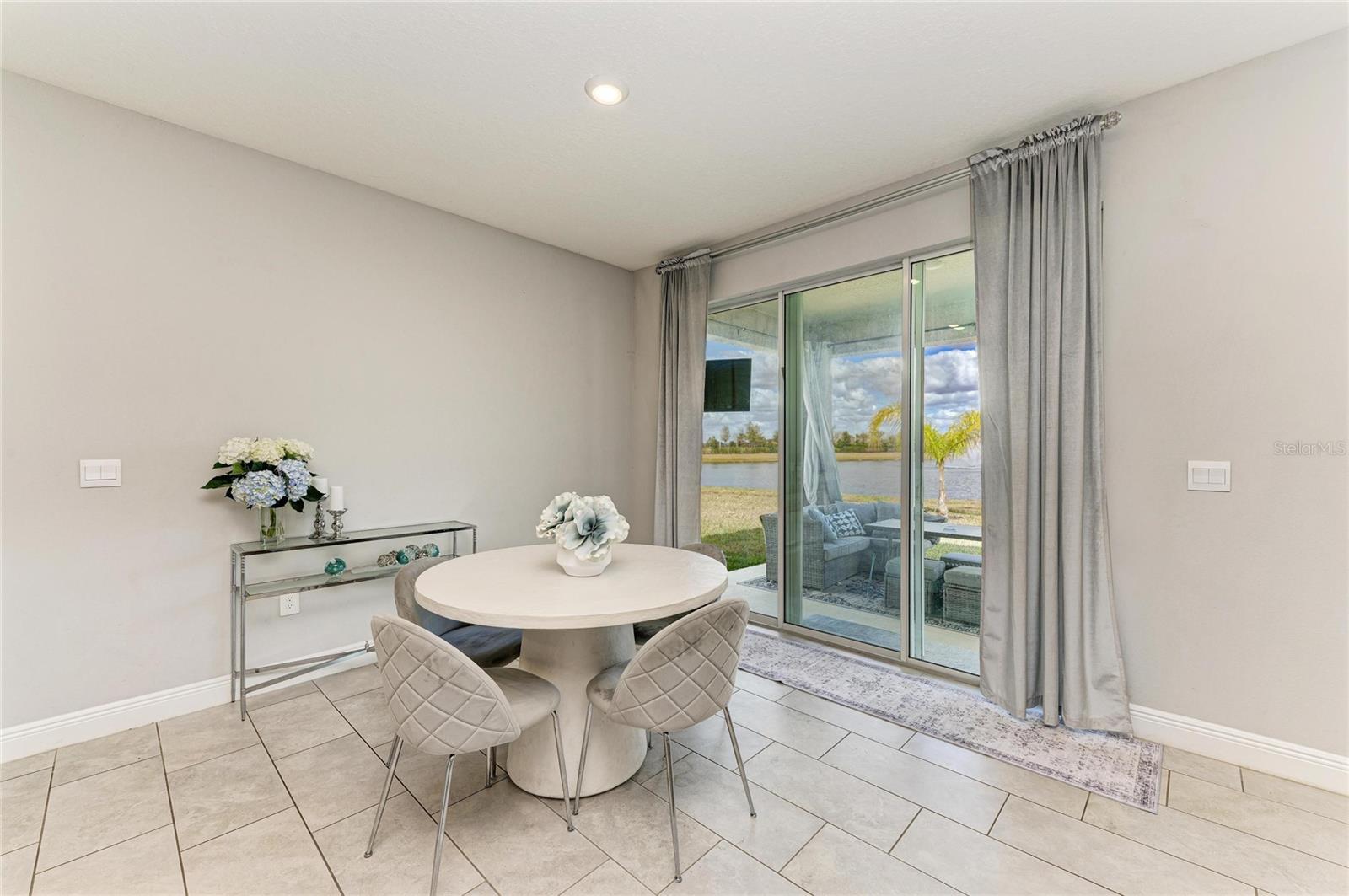 Image 16 of 54 For 5238 Grove Mill Loop