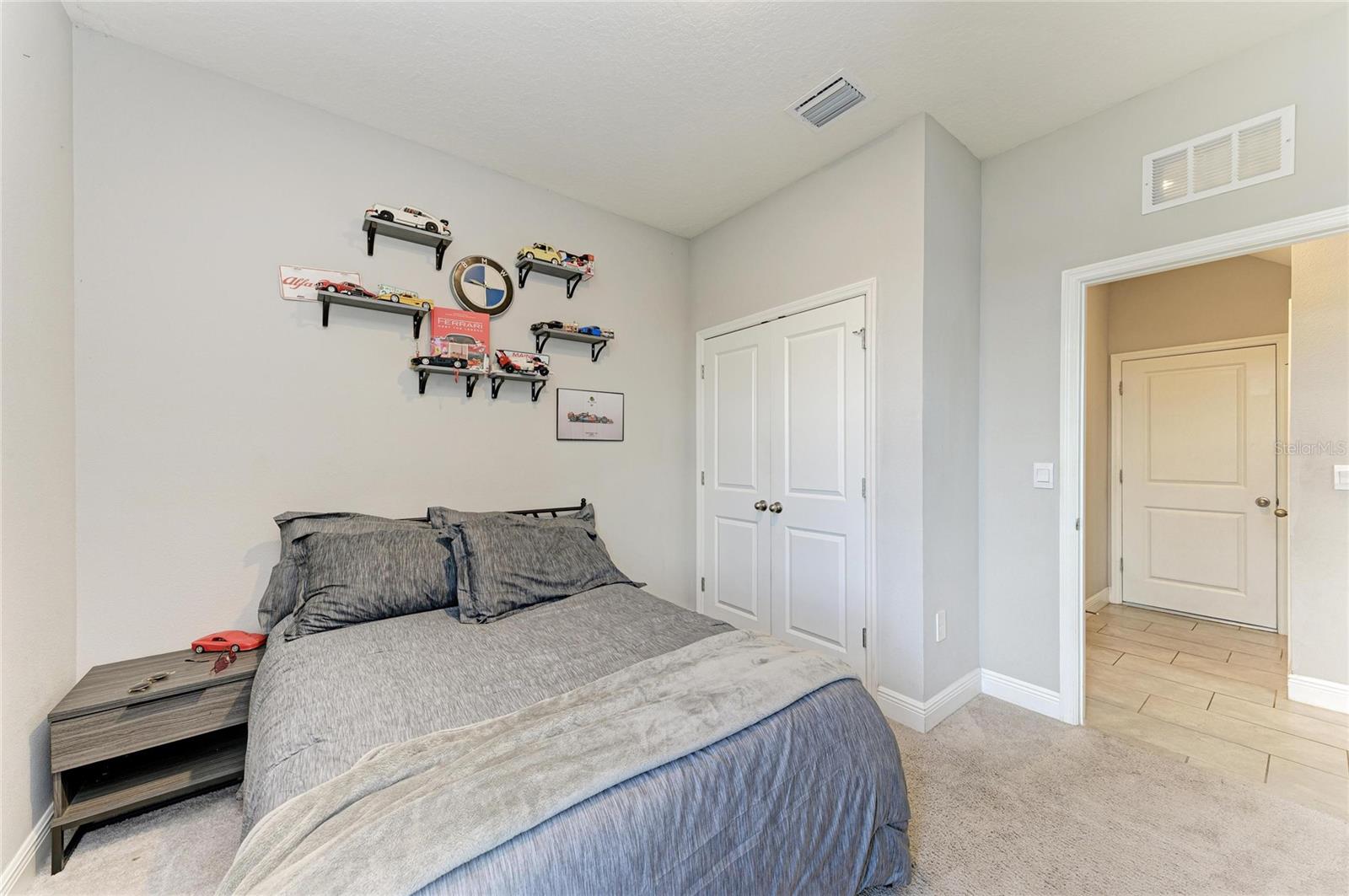 Image 21 of 54 For 5238 Grove Mill Loop