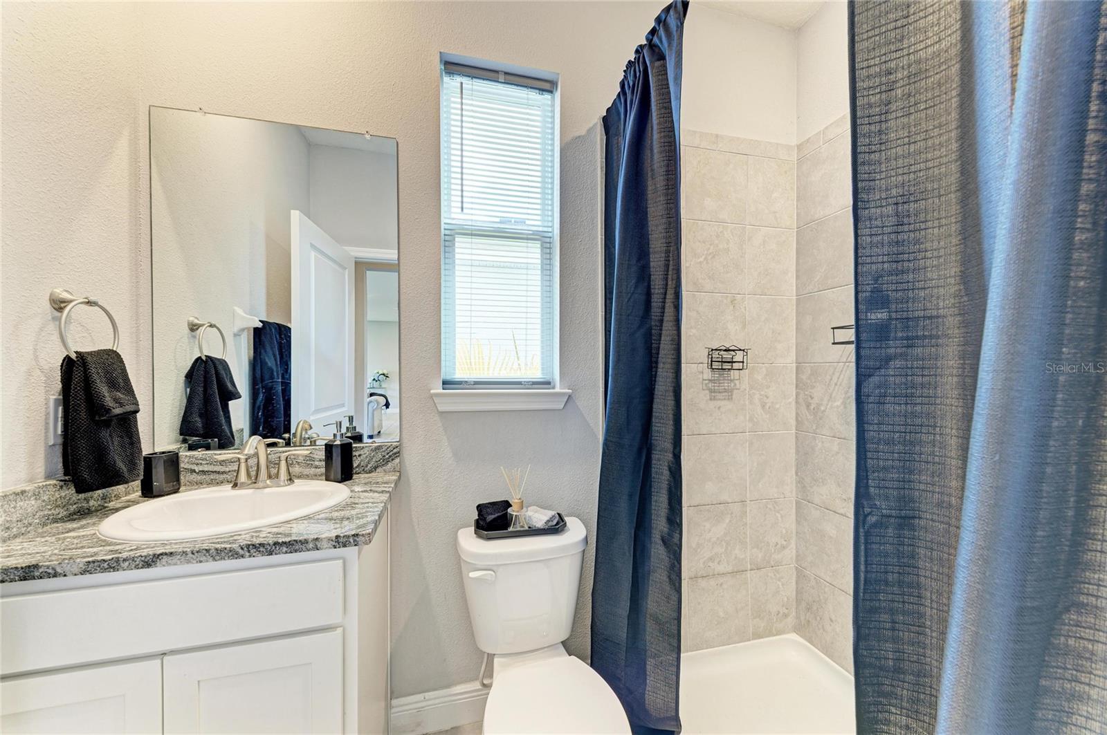 Image 23 of 54 For 5238 Grove Mill Loop