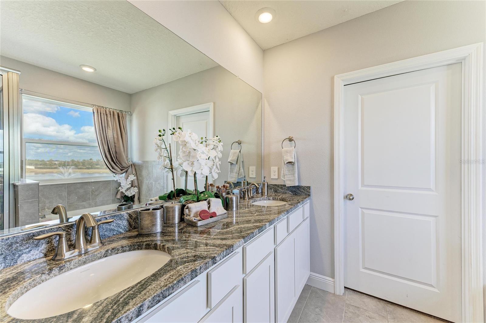 Image 28 of 54 For 5238 Grove Mill Loop