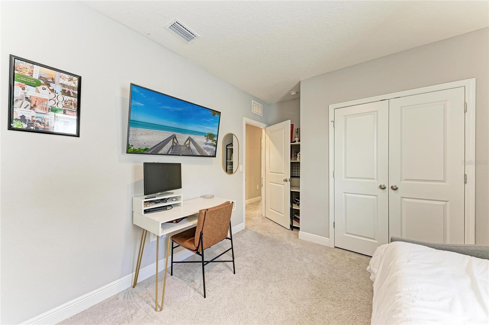 Image 35 of 54 For 5238 Grove Mill Loop